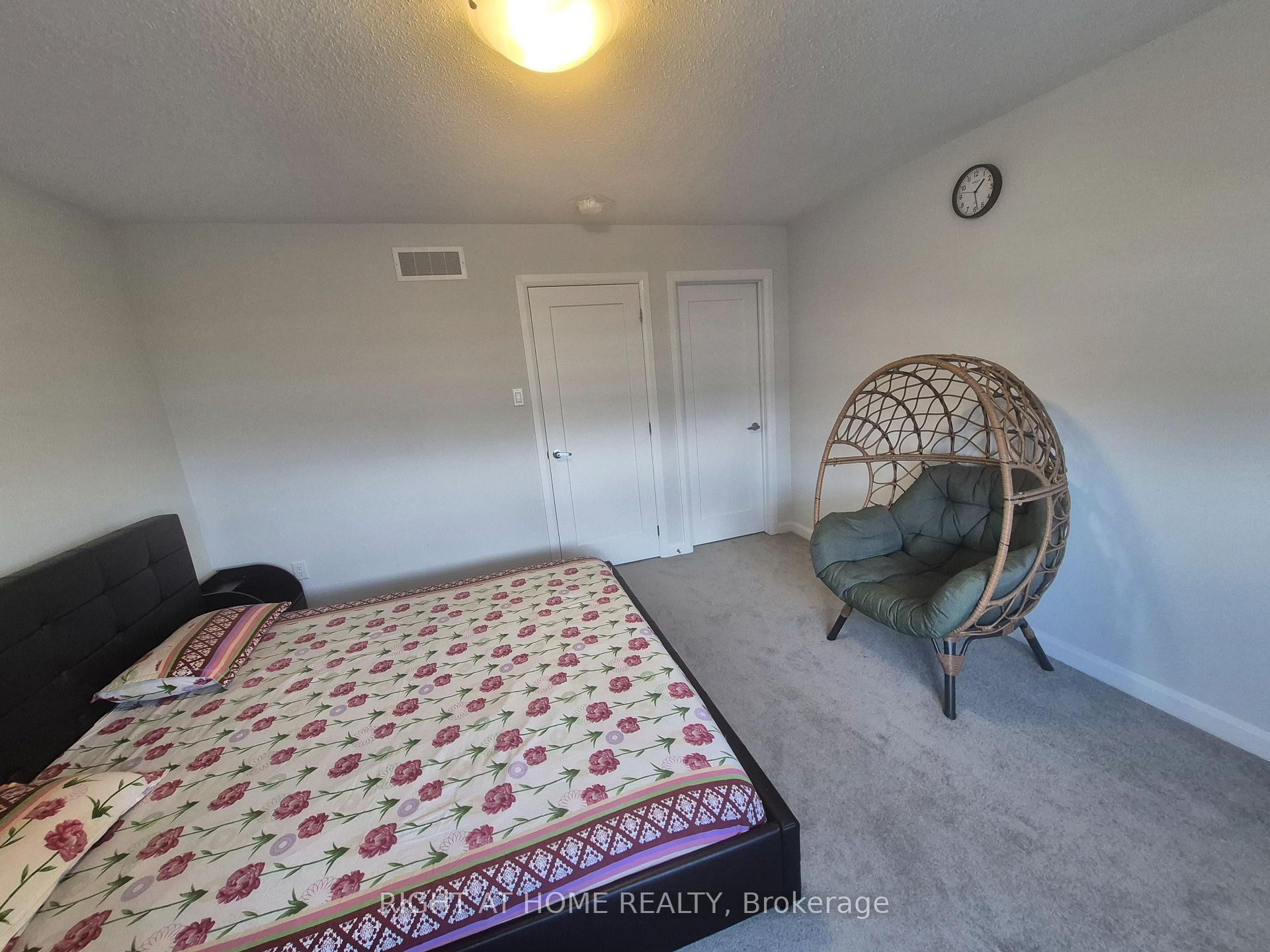 Photo 20 of 700 Fairline Row, Ottawa, Kanata - Emerald Meadows/Trailwest — HOMEH
