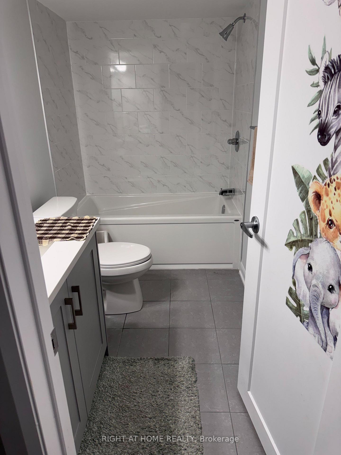 Photo 33 of 700 Fairline Row, Ottawa, Kanata - Emerald Meadows/Trailwest — HOMEH