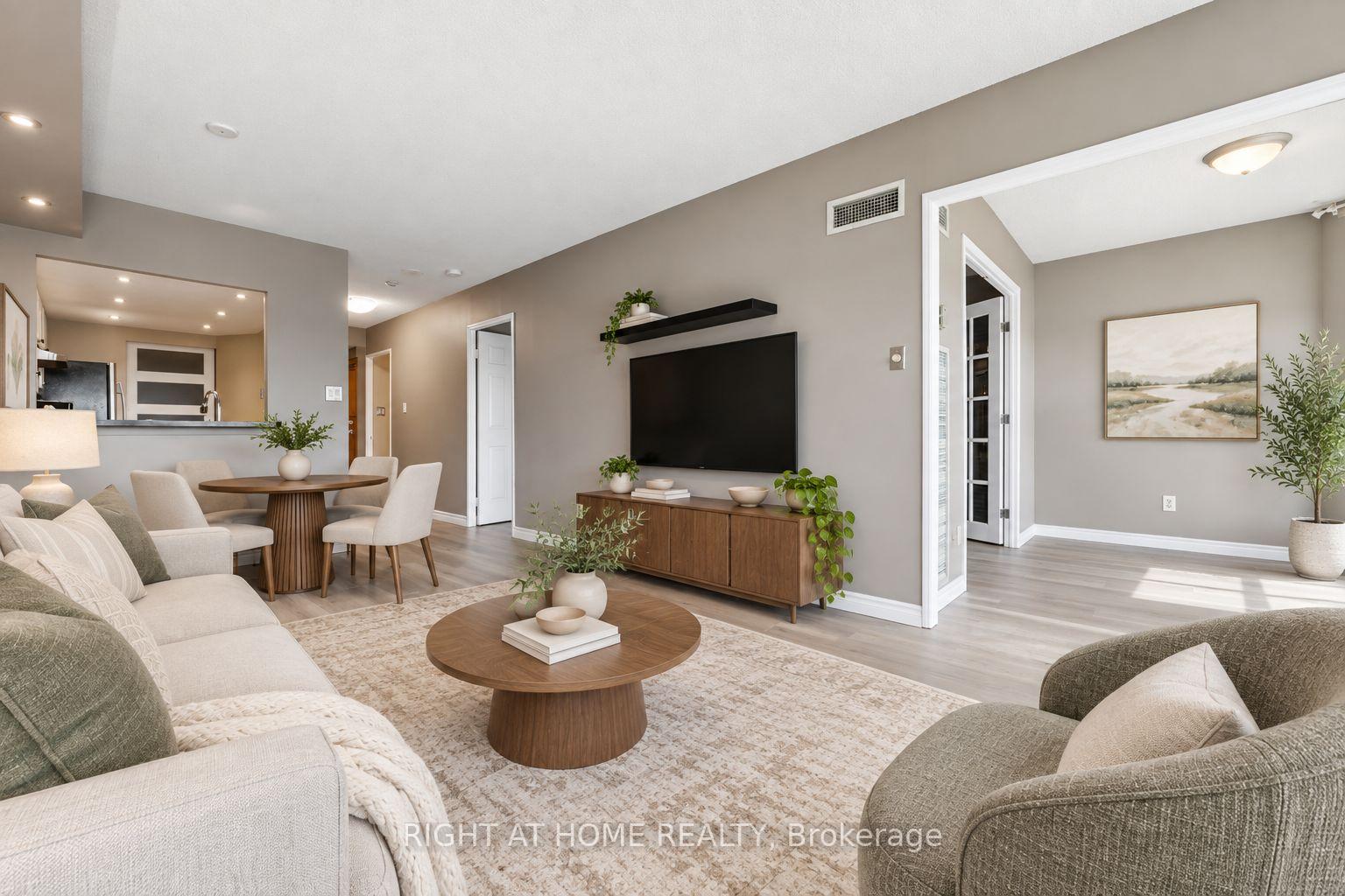 Photo 10 of Unit 1217, 268 Ridley Boulevard, Toronto, Bedford Park-Nortown — HOMEH