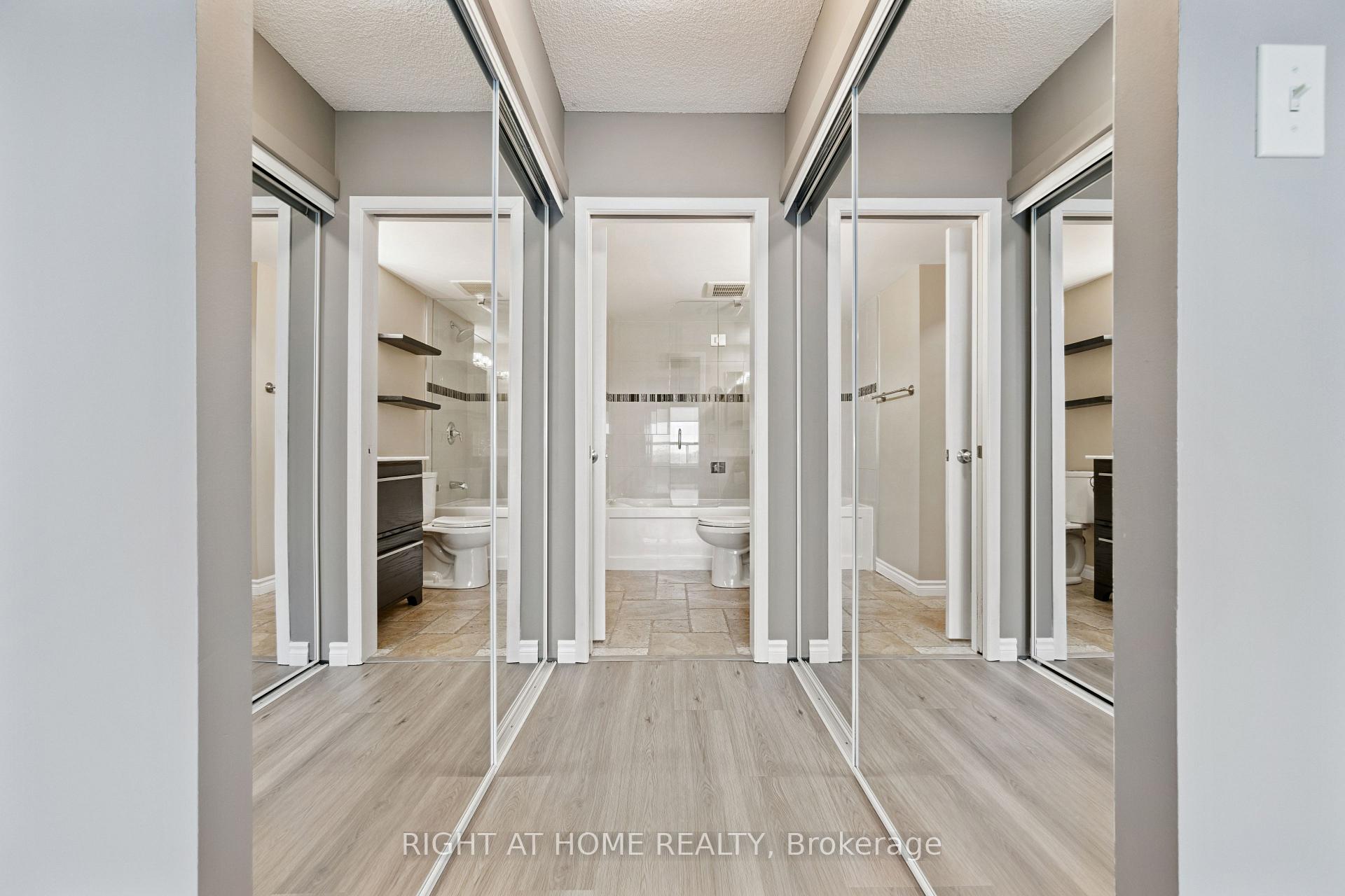 Photo 16 of Unit 1217, 268 Ridley Boulevard, Toronto, Bedford Park-Nortown — HOMEH