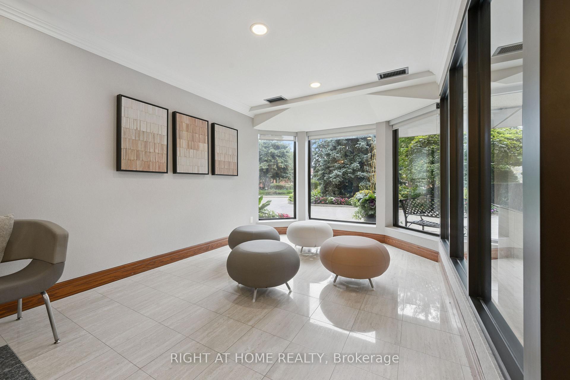 Photo 23 of Unit 1217, 268 Ridley Boulevard, Toronto, Bedford Park-Nortown — HOMEH