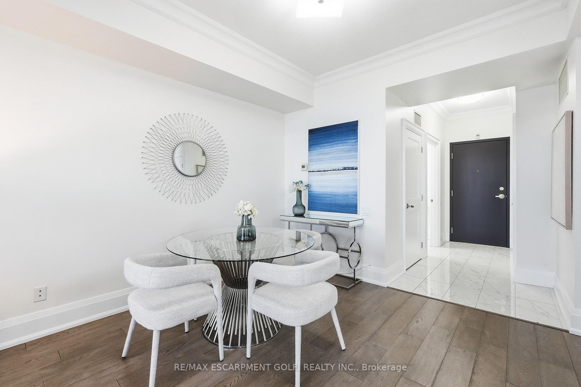 Photo 5 of Unit 203, 5340 Lakeshore Road, Burlington, Appleby — HOMEH
