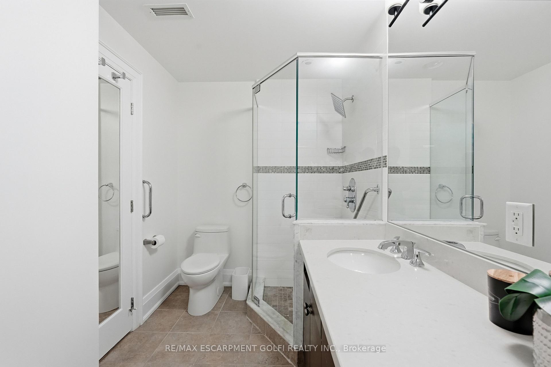 Photo 19 of Unit 203, 5340 Lakeshore Road, Burlington, Appleby — HOMEH