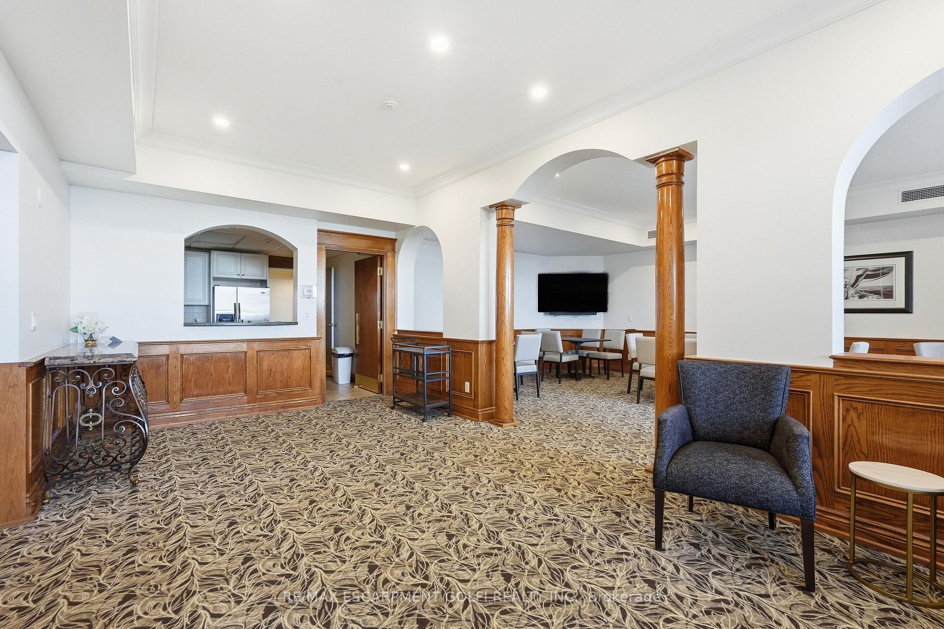 Photo 26 of Unit 203, 5340 Lakeshore Road, Burlington, Appleby — HOMEH