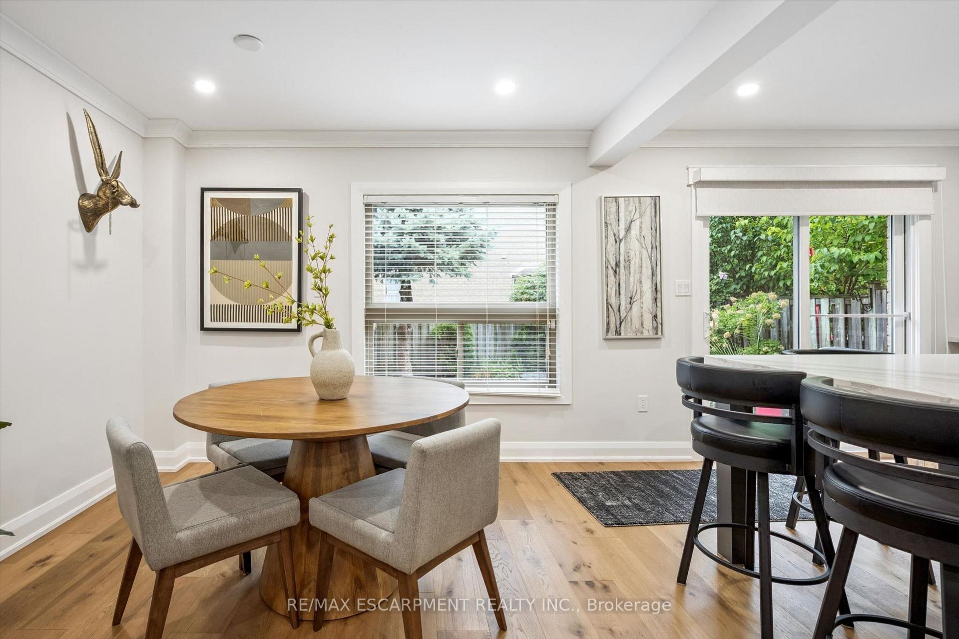Photo 18 of 1261 Stephenson Drive, Burlington, LaSalle — HOMEH