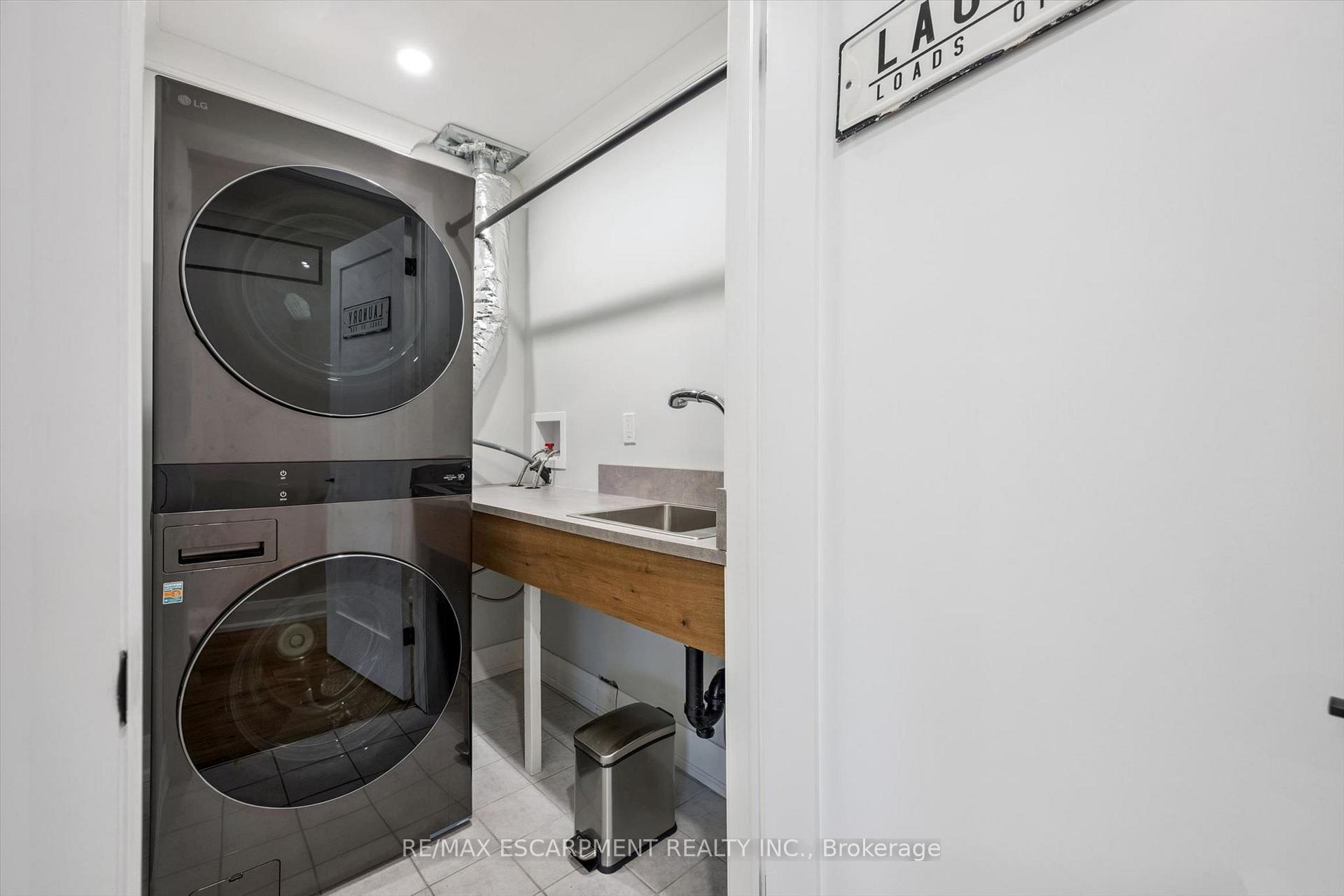 Photo 31 of 1261 Stephenson Drive, Burlington, LaSalle — HOMEH