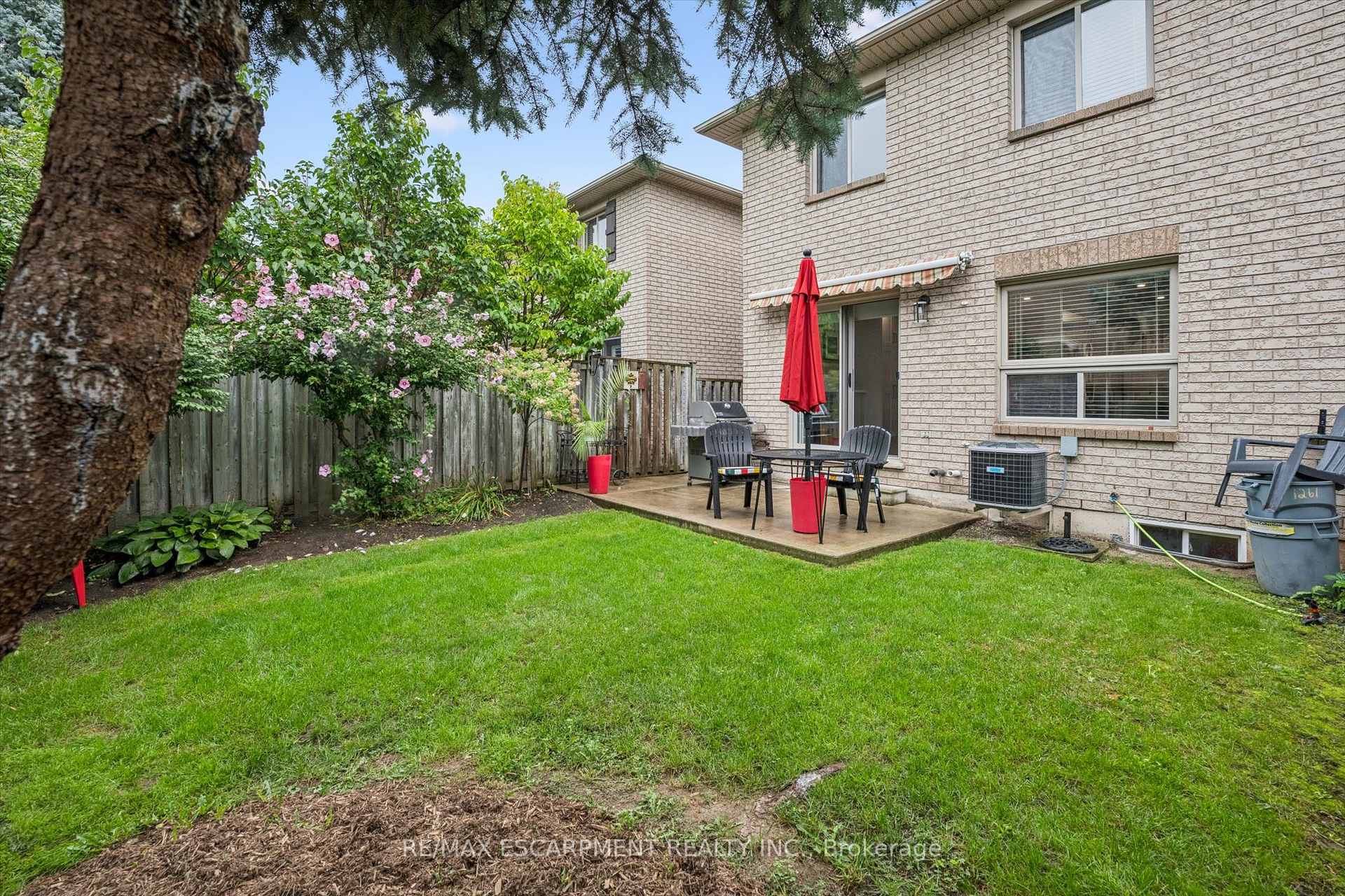 Photo 32 of 1261 Stephenson Drive, Burlington, LaSalle — HOMEH