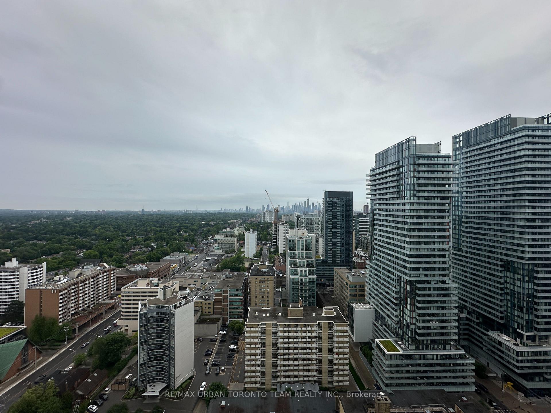 Photo 7 of Unit 3013, 127 Broadway Avenue, Toronto, Mount Pleasant West — HOMEH