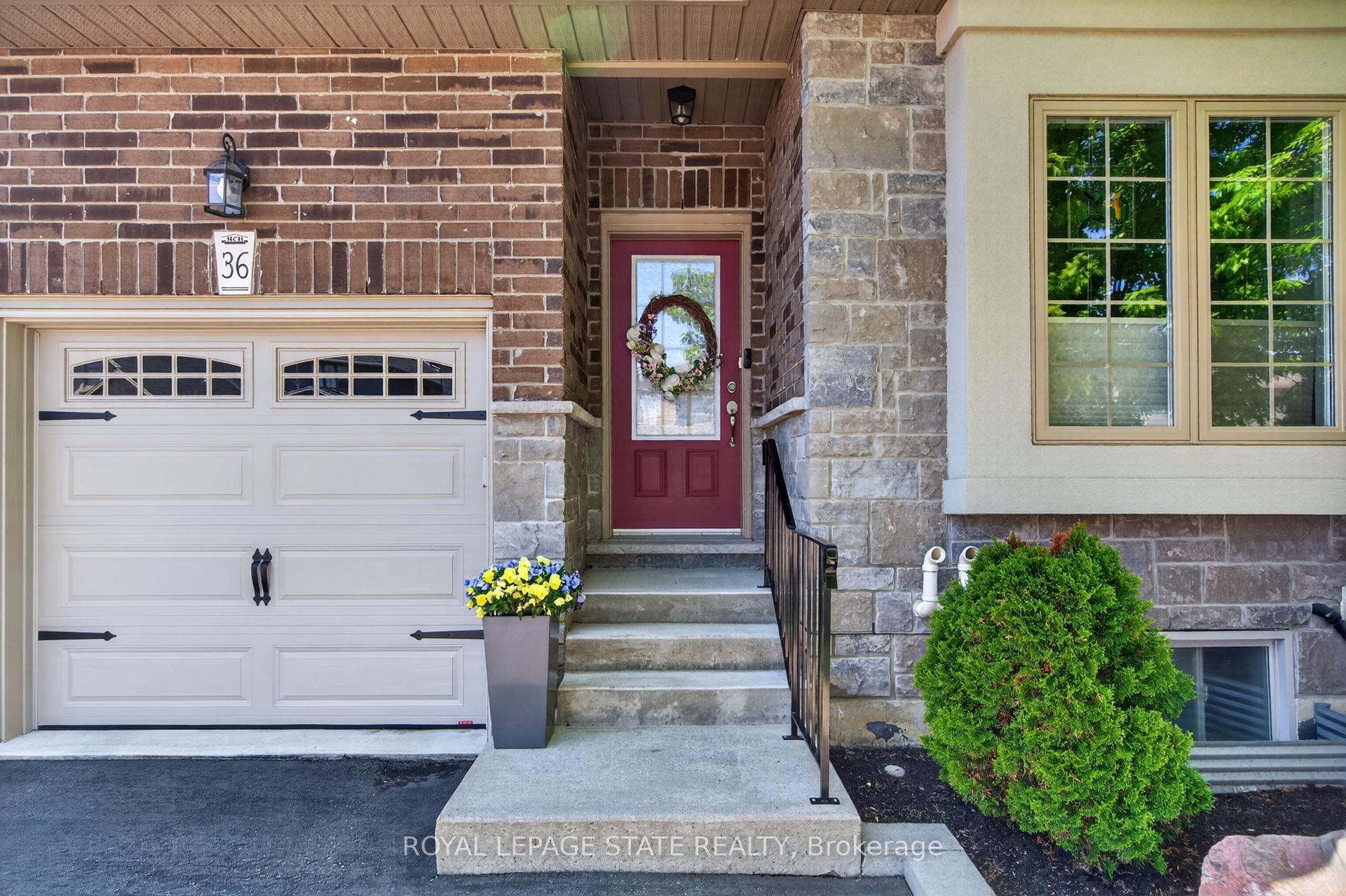 Photo 3 of 36 Banks Street, Brantford, Holmedale — HOMEH