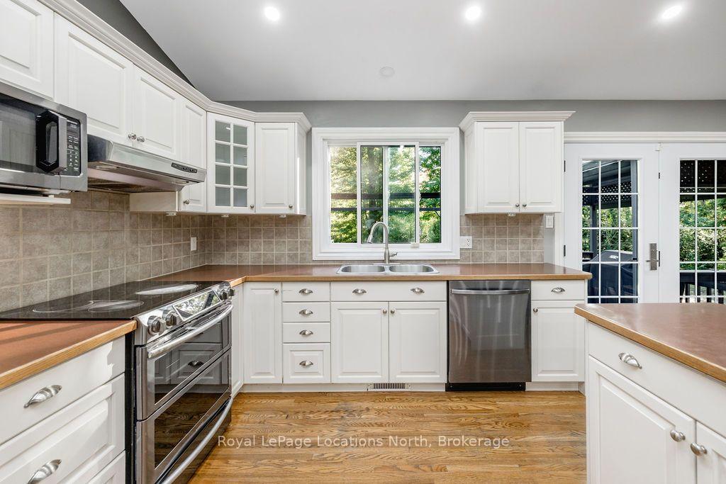 Photo 6 of 83 Crocus Drive, Wasaga Beach — HOMEH