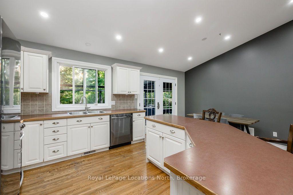 Photo 7 of 83 Crocus Drive, Wasaga Beach — HOMEH