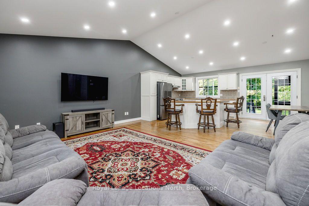 Photo 13 of 83 Crocus Drive, Wasaga Beach — HOMEH