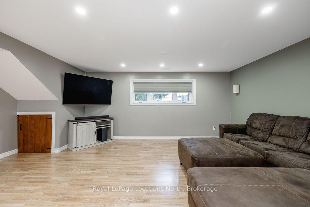 Photo 19 of 83 Crocus Drive, Wasaga Beach — HOMEH