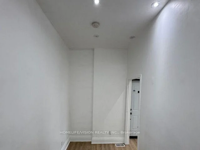 Photo 16 of Unit Unit C, 864 Broadview Avenue, Toronto, Playter Estates-Danforth — HOMEH