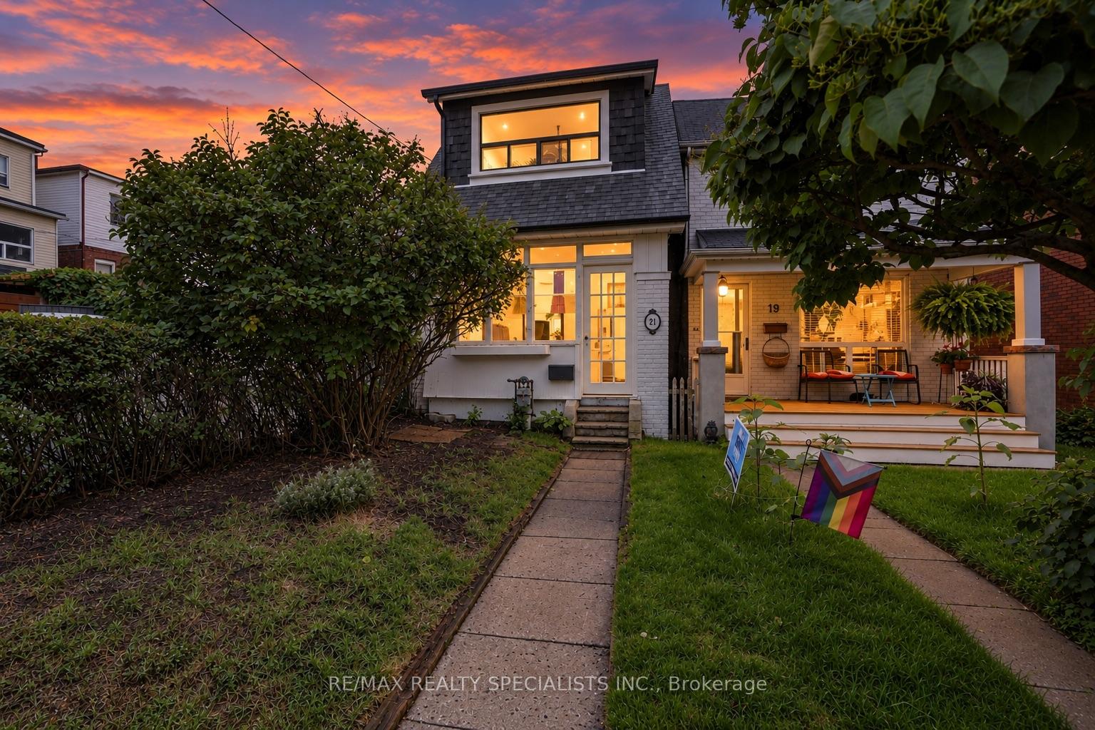 Photo 1 of 21 Mendel Avenue, Toronto, East End-Danforth — HOMEH