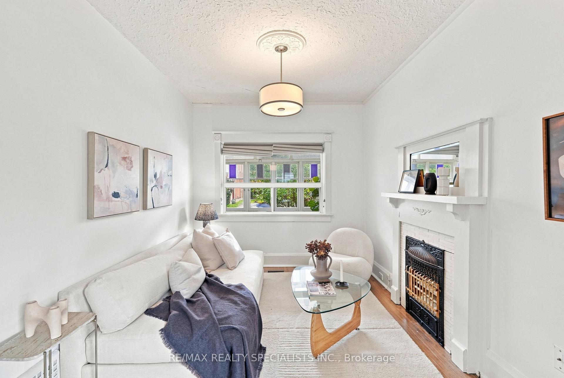 Photo 30 of 21 Mendel Avenue, Toronto, East End-Danforth — HOMEH