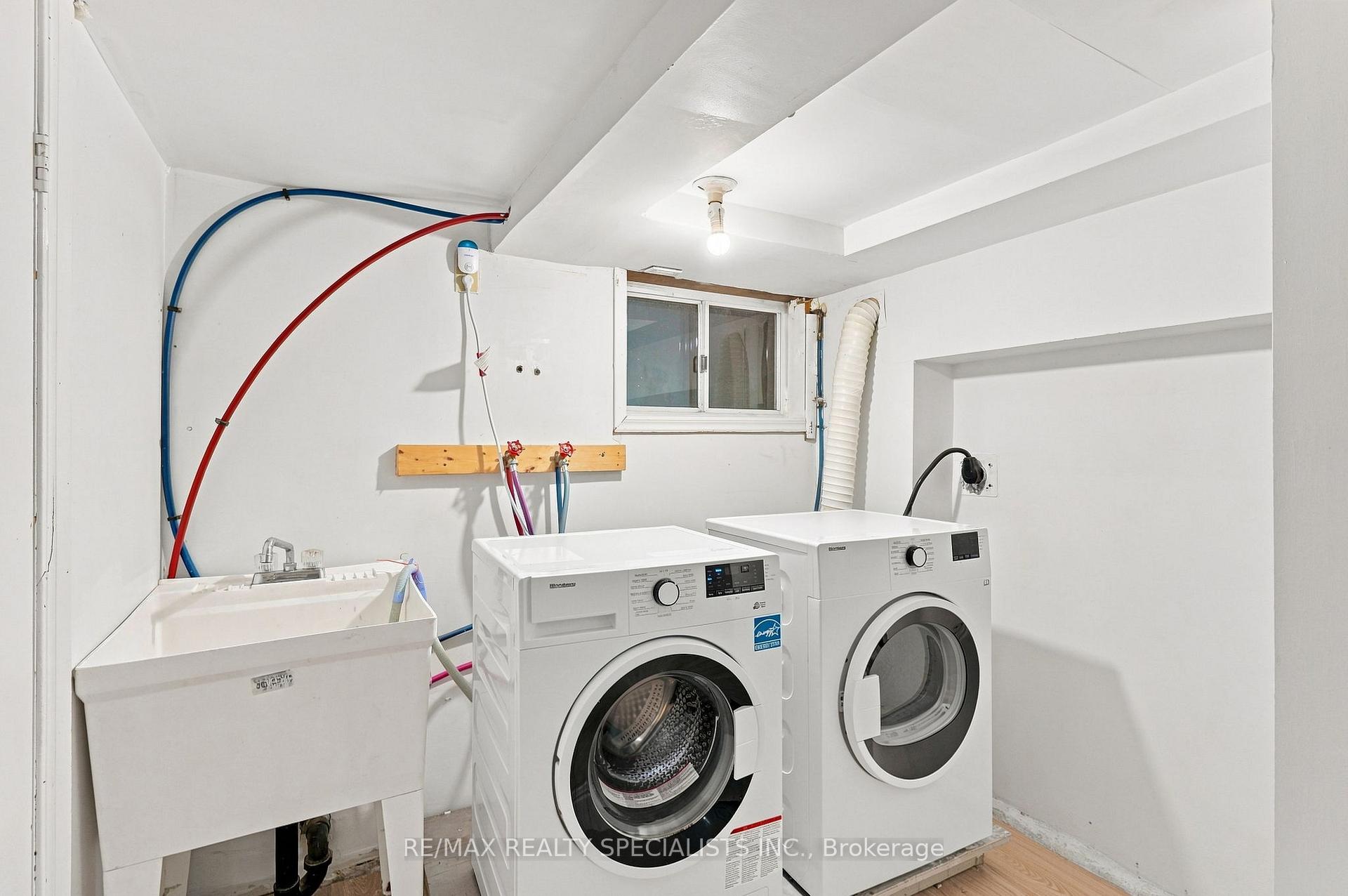 Photo 43 of 21 Mendel Avenue, Toronto, East End-Danforth — HOMEH