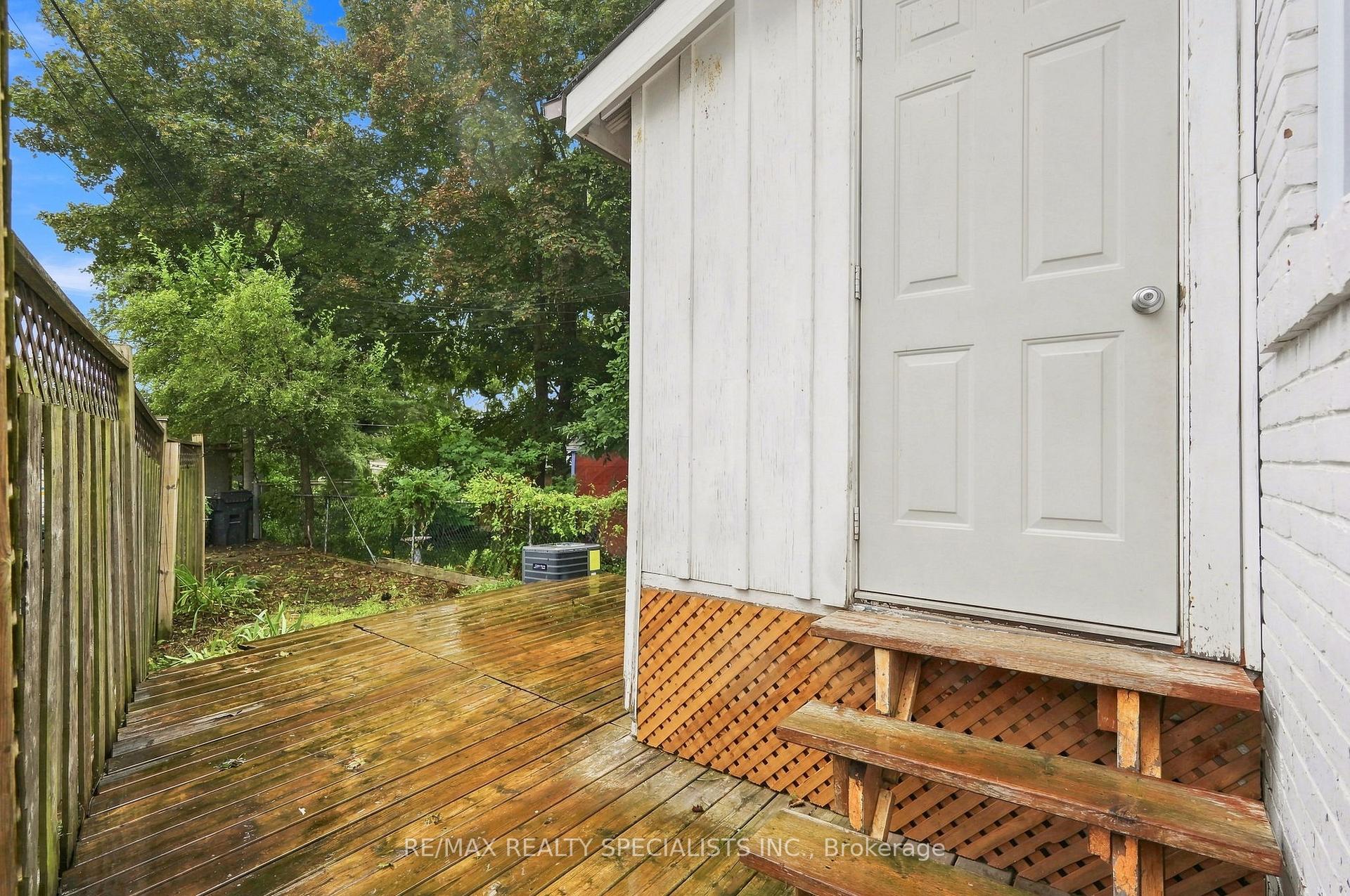 Photo 44 of 21 Mendel Avenue, Toronto, East End-Danforth — HOMEH