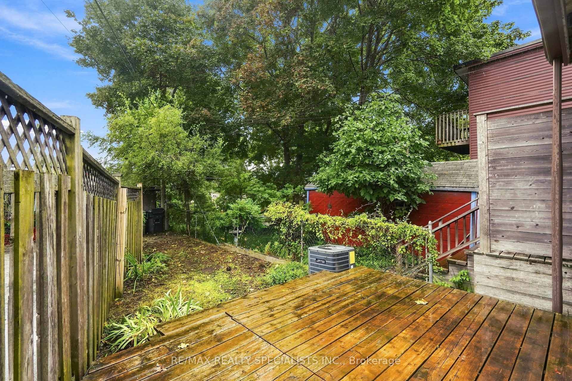 Photo 46 of 21 Mendel Avenue, Toronto, East End-Danforth — HOMEH