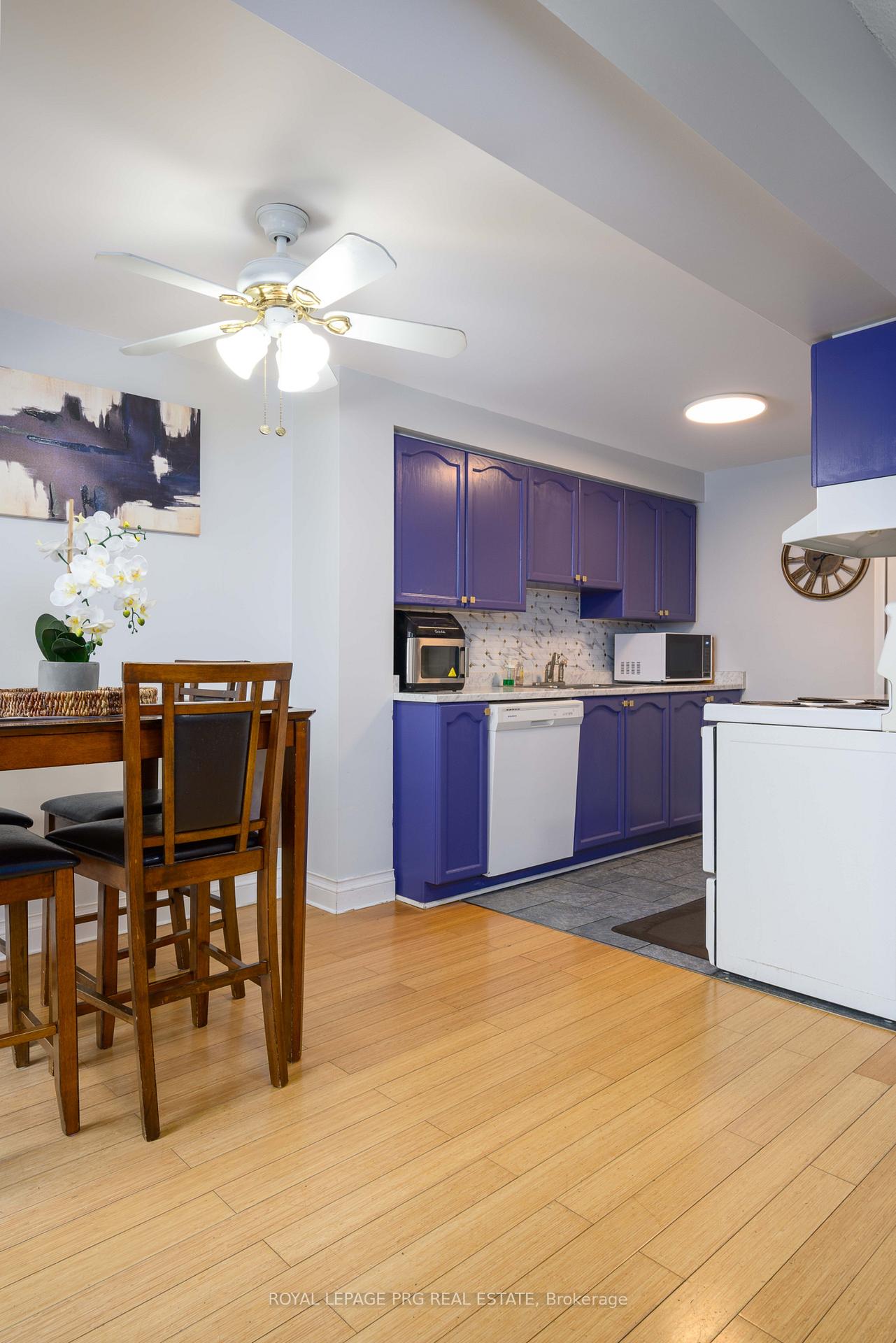 Photo 8 of 97 Nathan Crescent, Barrie, Painswick South — HOMEH