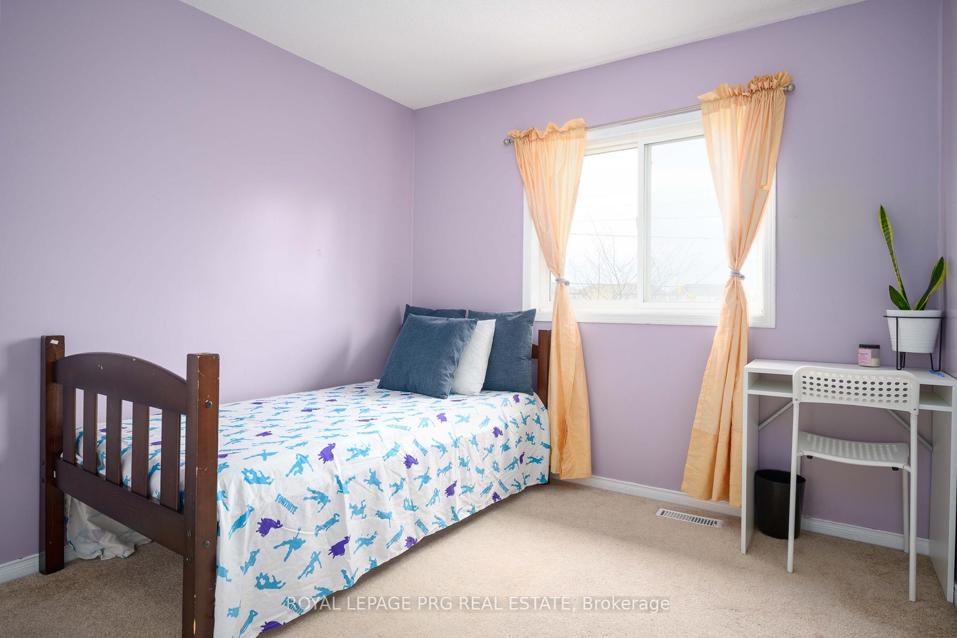 Photo 9 of 97 Nathan Crescent, Barrie, Painswick South — HOMEH