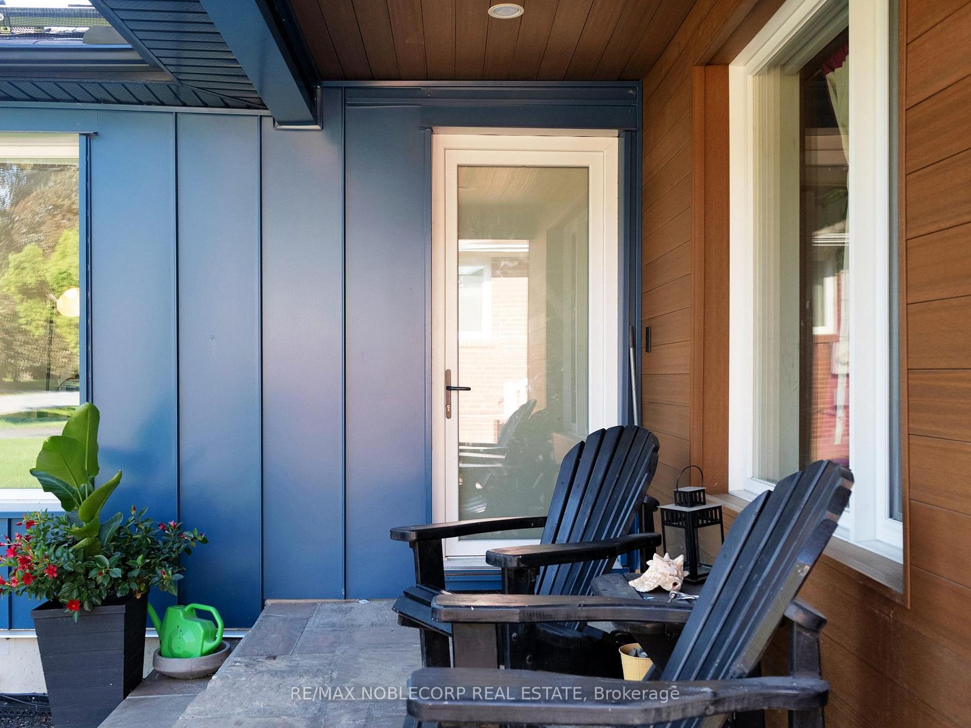 Photo 7 of 100 Rockport Crescent, Richmond Hill, Crosby — HOMEH