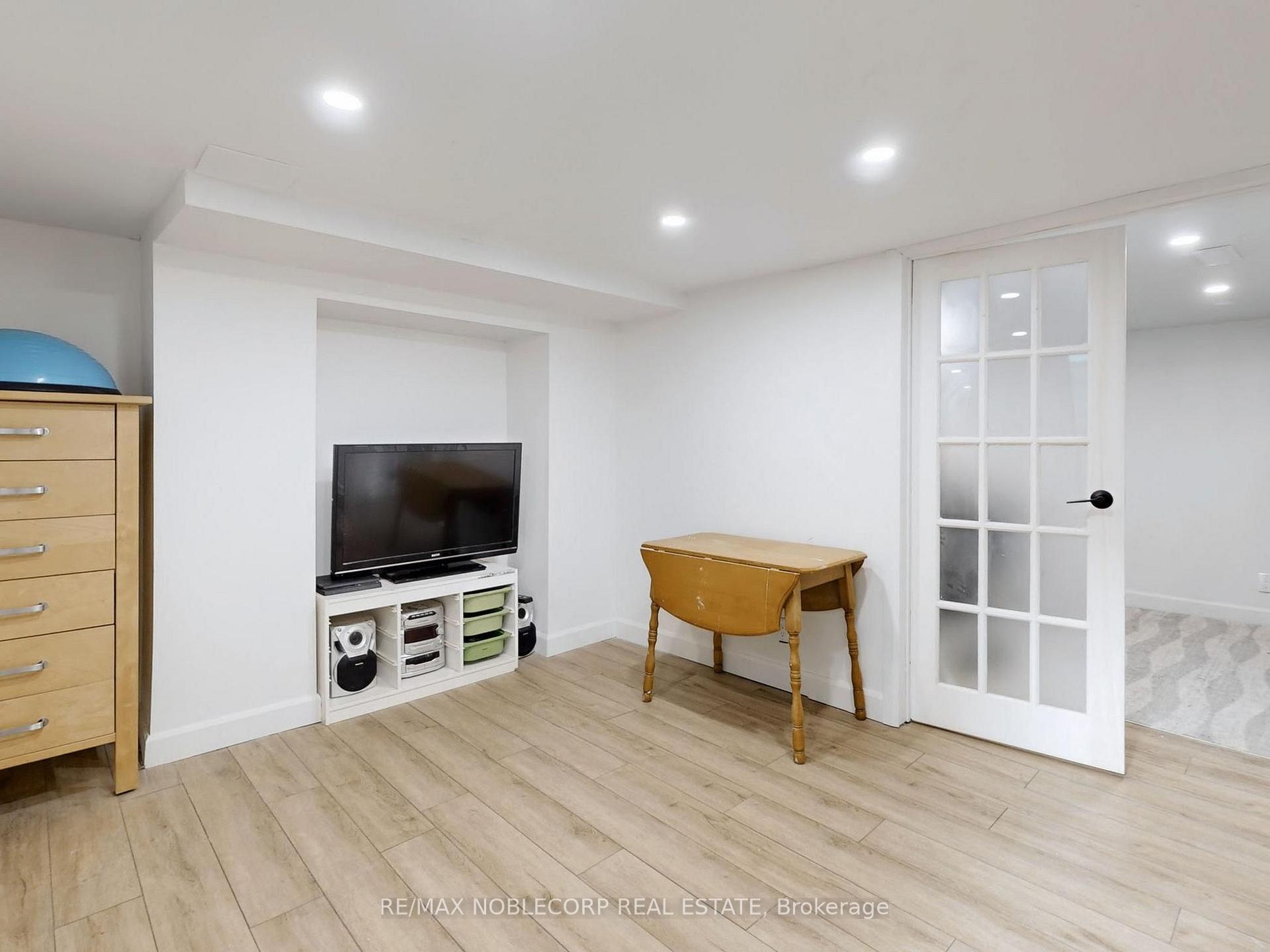 Photo 29 of 100 Rockport Crescent, Richmond Hill, Crosby — HOMEH