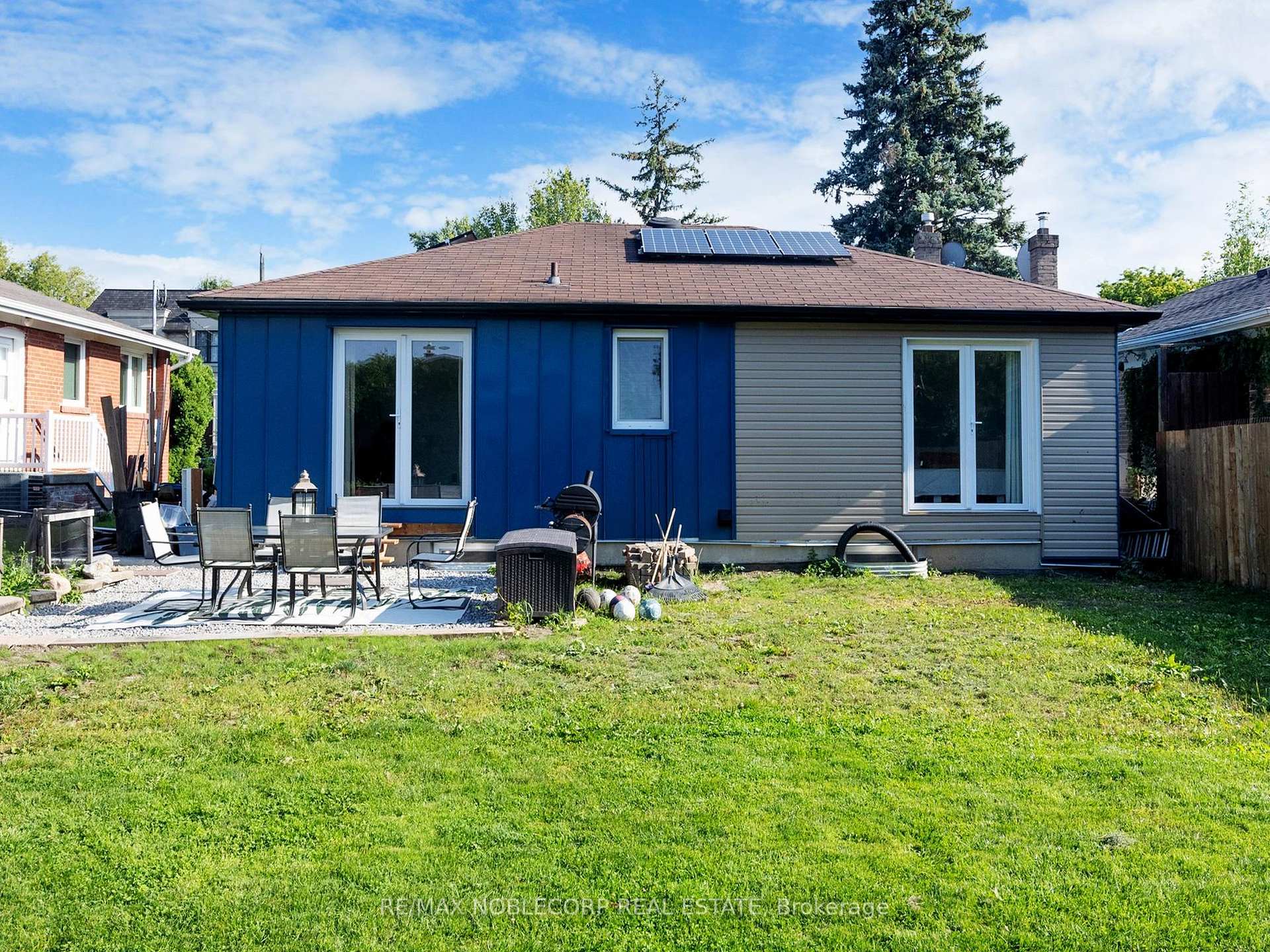 Photo 39 of 100 Rockport Crescent, Richmond Hill, Crosby — HOMEH