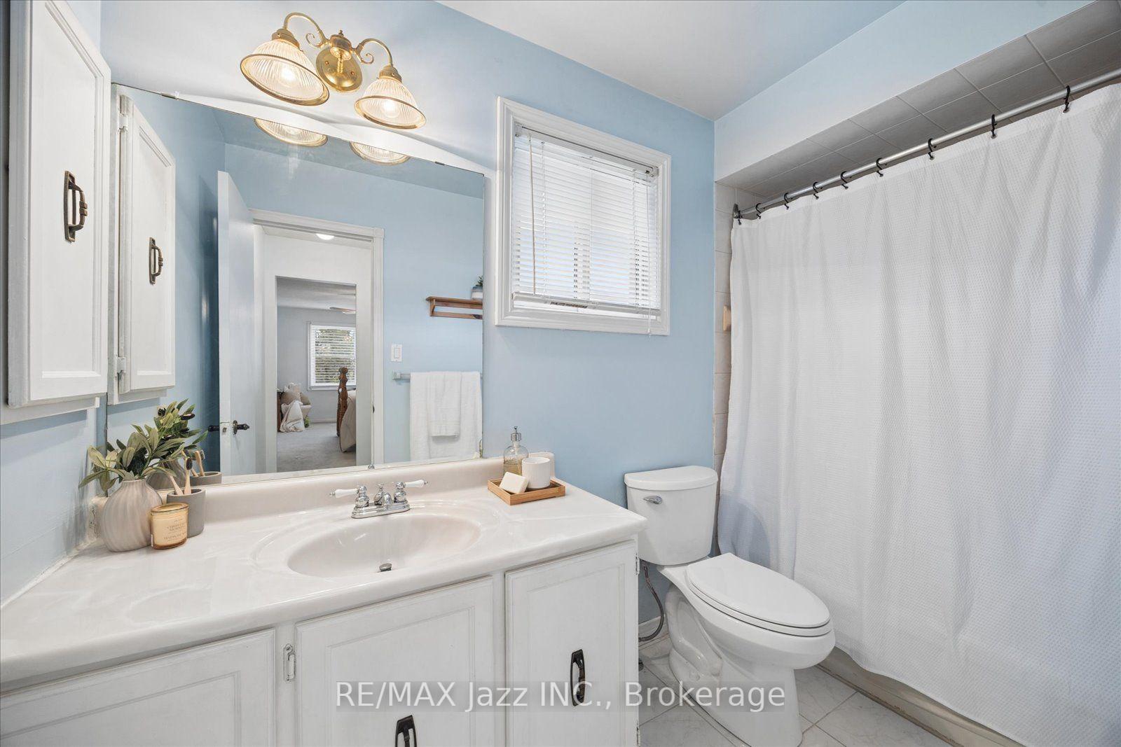 Photo 13 of 28 Jubilee Court, Whitby, Blue Grass Meadows — HOMEH