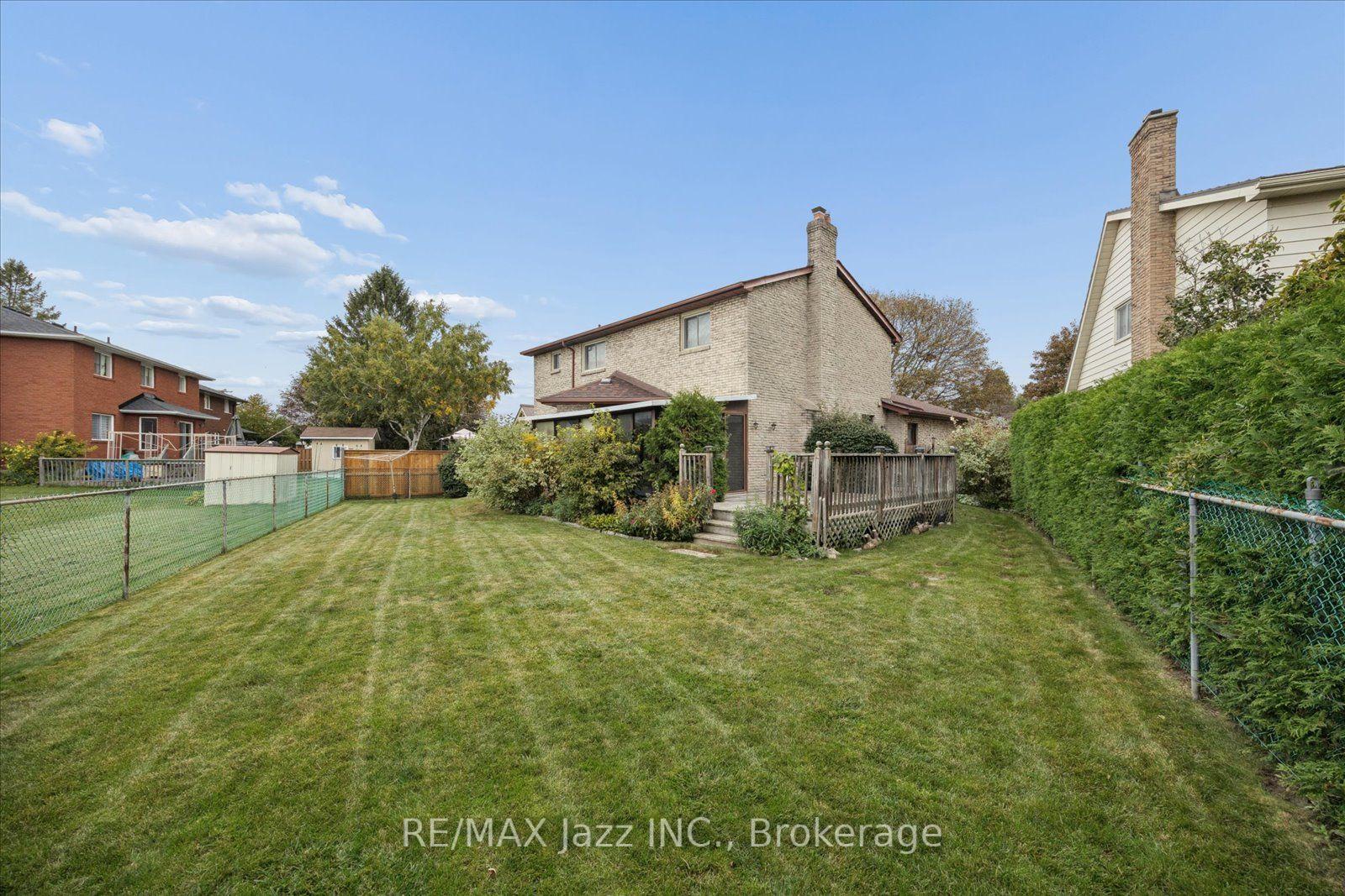 Photo 18 of 28 Jubilee Court, Whitby, Blue Grass Meadows — HOMEH