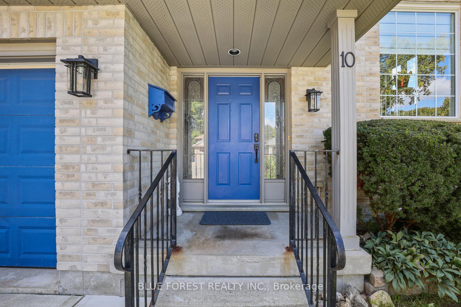 Photo 3 of 10 Symphony Court, Central Elgin, Lynhurst — HOMEH