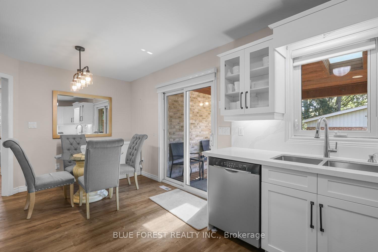 Photo 8 of 10 Symphony Court, Central Elgin, Lynhurst — HOMEH