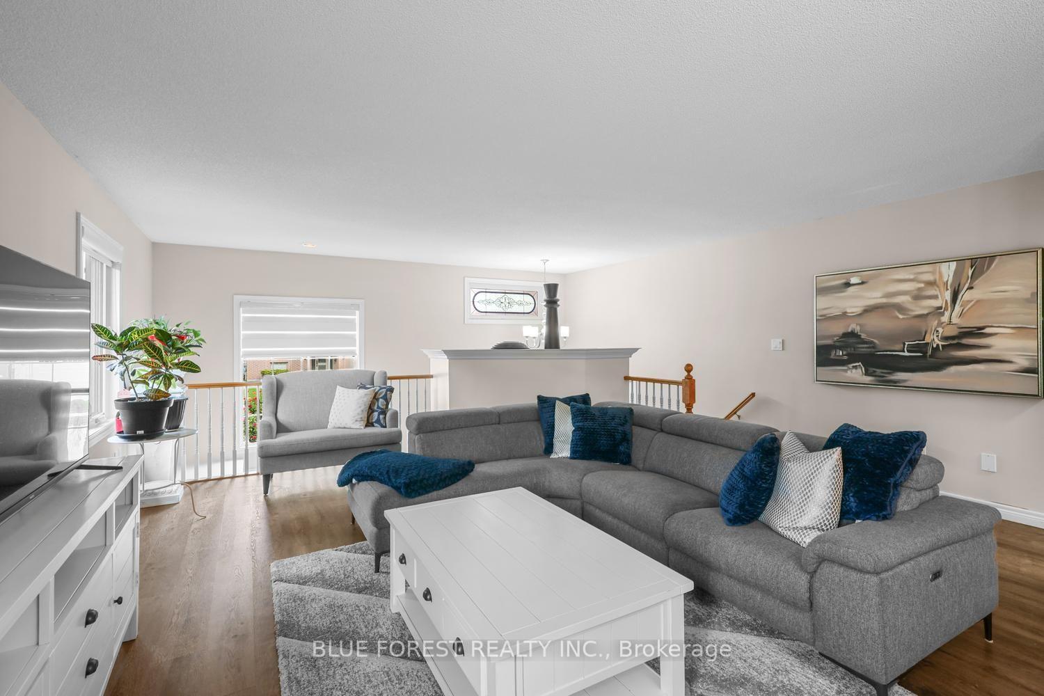 Photo 11 of 10 Symphony Court, Central Elgin, Lynhurst — HOMEH