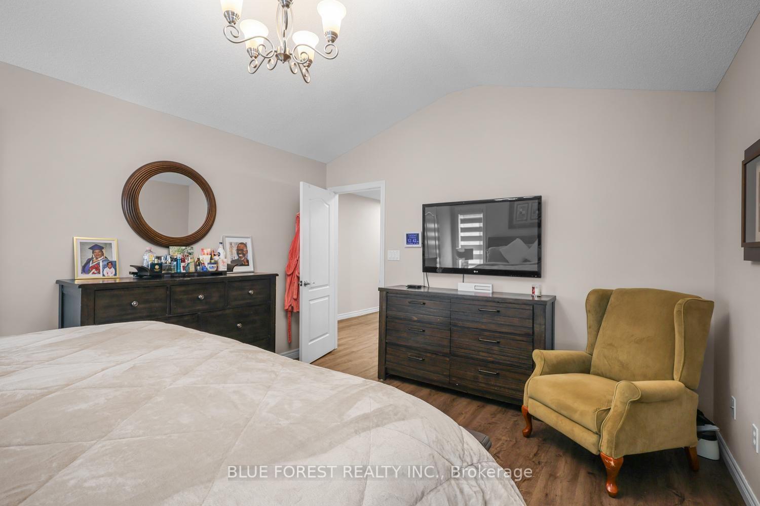 Photo 19 of 10 Symphony Court, Central Elgin, Lynhurst — HOMEH