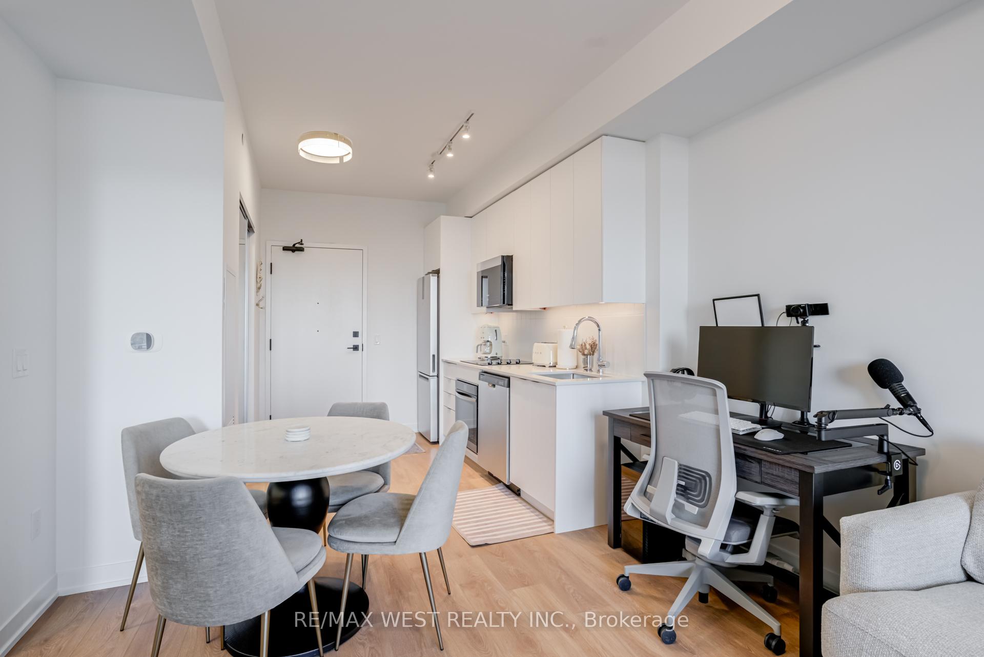 Photo 7 of Unit 511, 474 Caldari Road, Vaughan, Concord — HOMEH