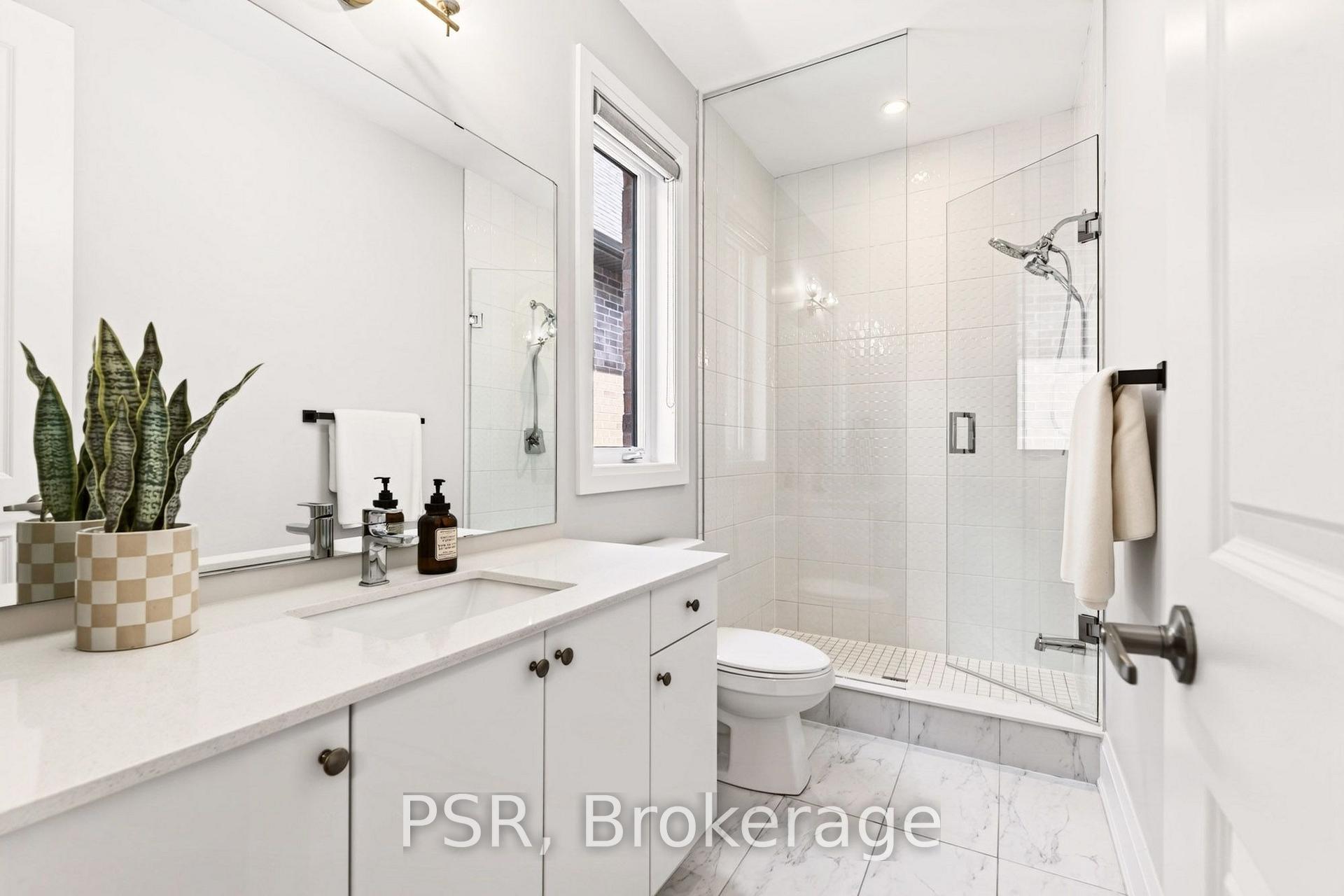Photo 36 of 33 Pine Heights Drive, Vaughan, Vellore Village — HOMEH