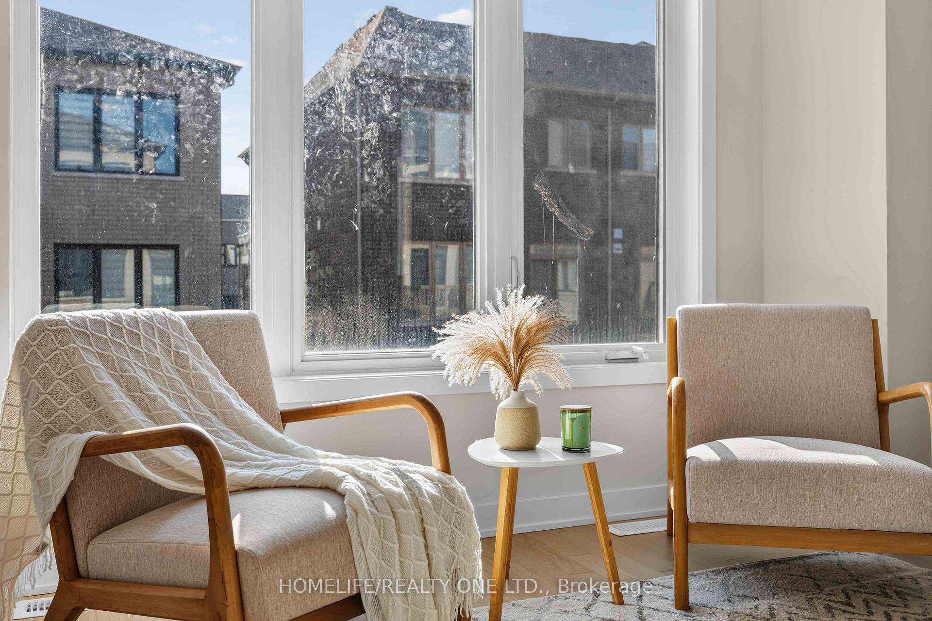 Photo 14 of 10 Harvey Bunker Crescent, Markham, Angus Glen — HOMEH