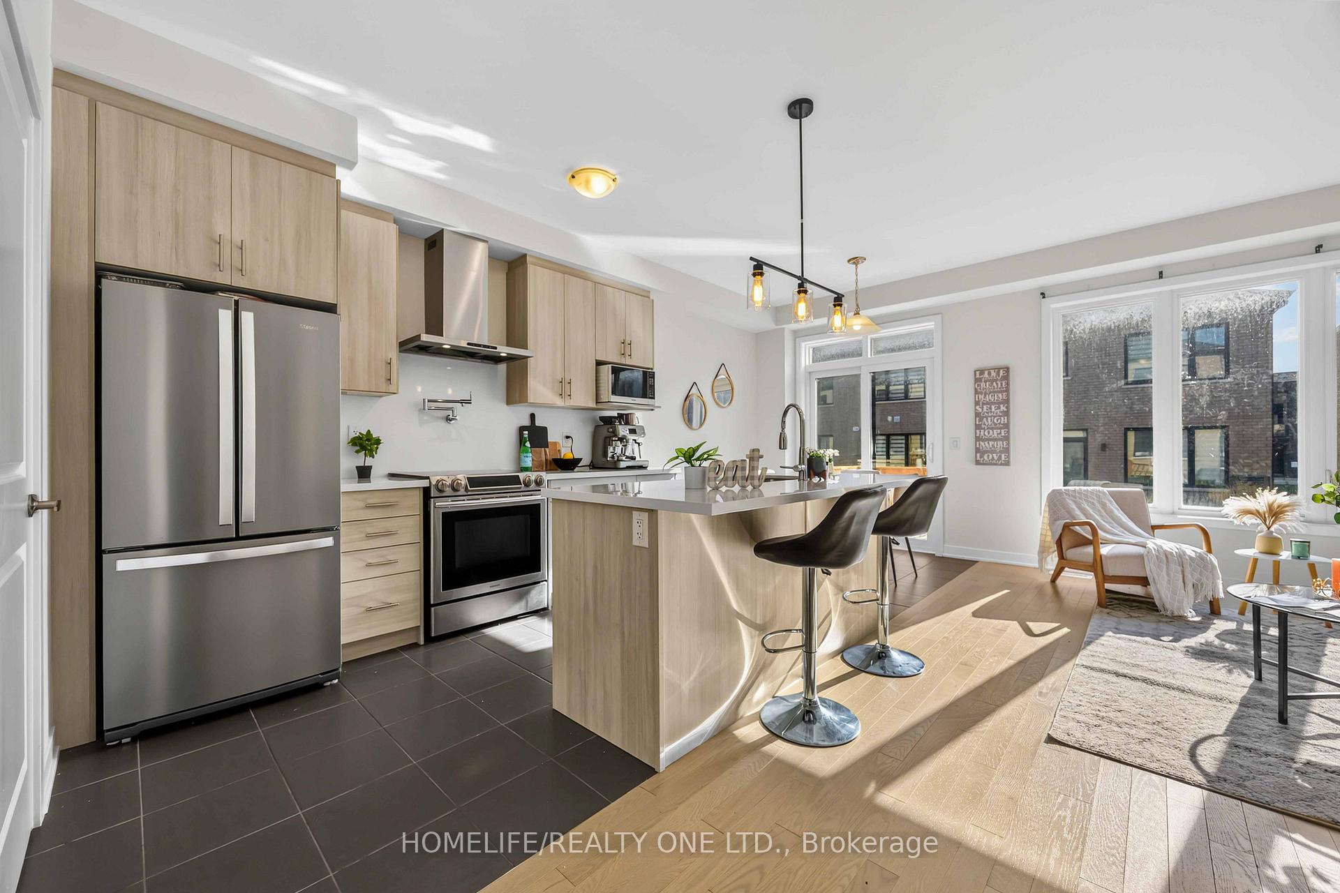 Photo 15 of 10 Harvey Bunker Crescent, Markham, Angus Glen — HOMEH