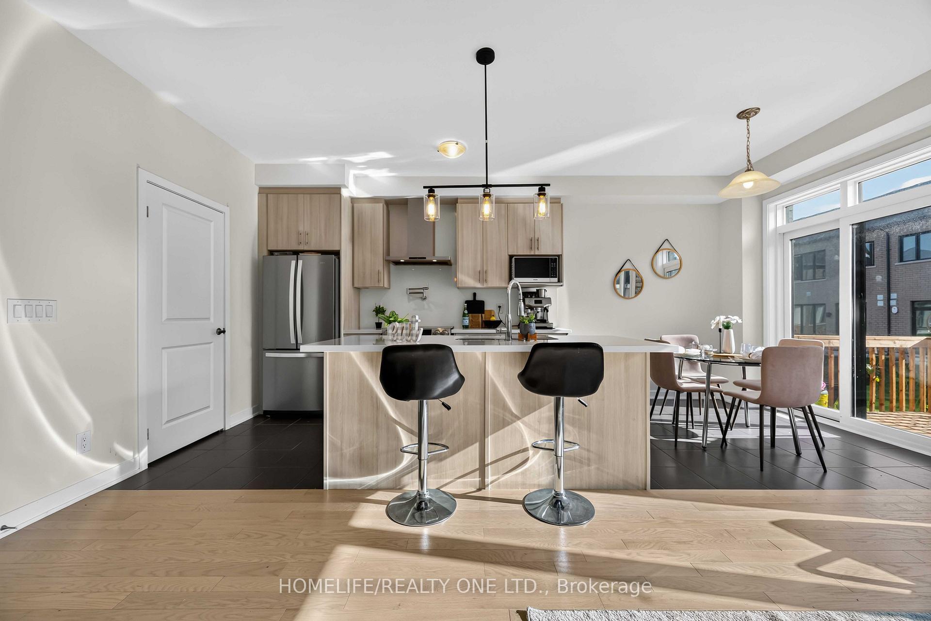 Photo 19 of 10 Harvey Bunker Crescent, Markham, Angus Glen — HOMEH