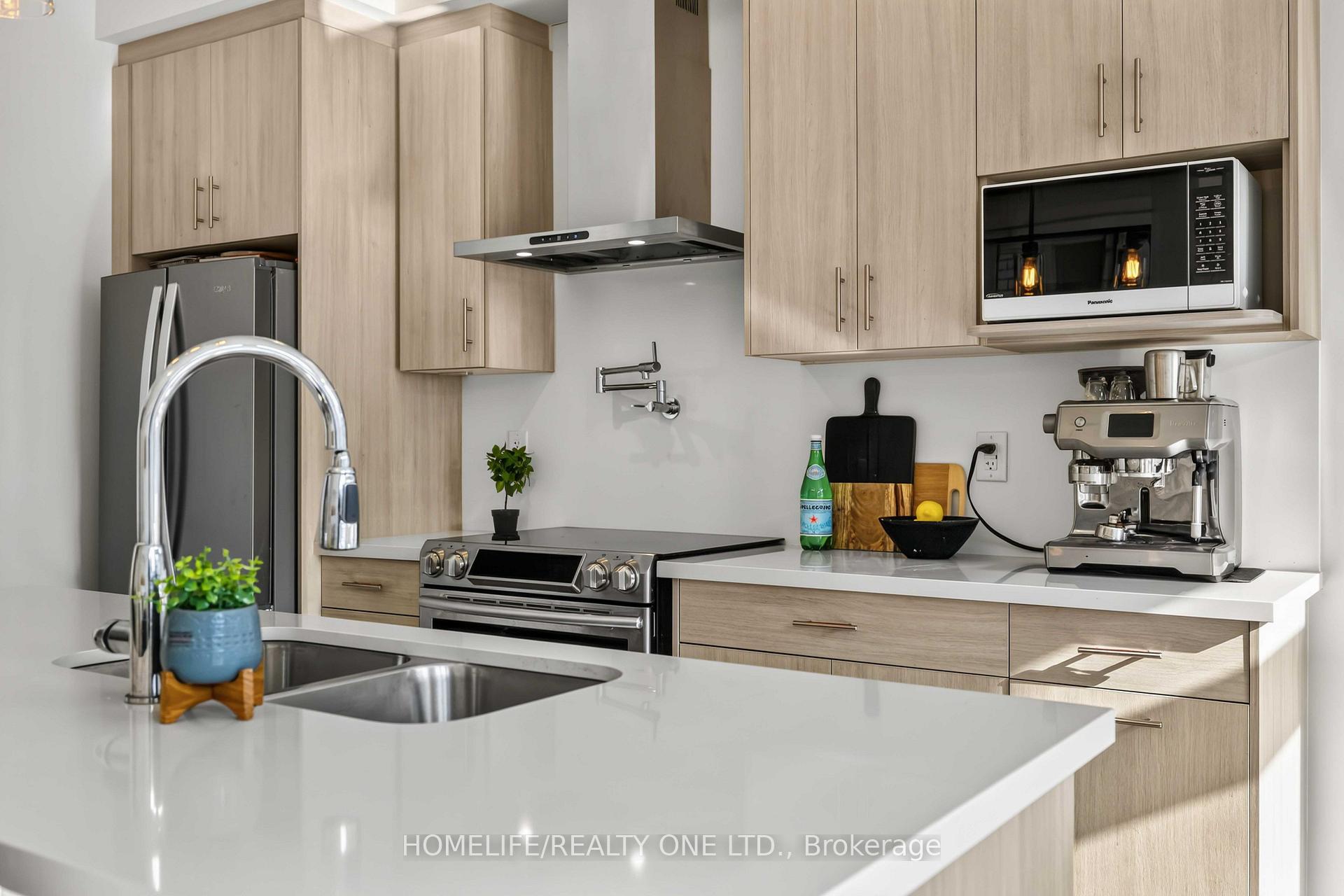 Photo 20 of 10 Harvey Bunker Crescent, Markham, Angus Glen — HOMEH