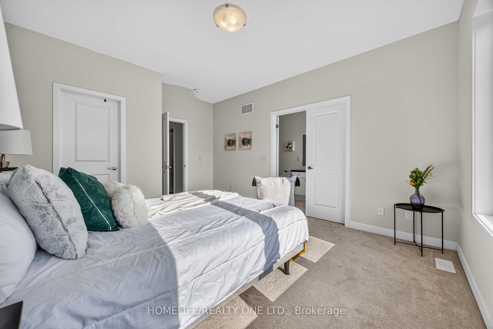Photo 35 of 10 Harvey Bunker Crescent, Markham, Angus Glen — HOMEH