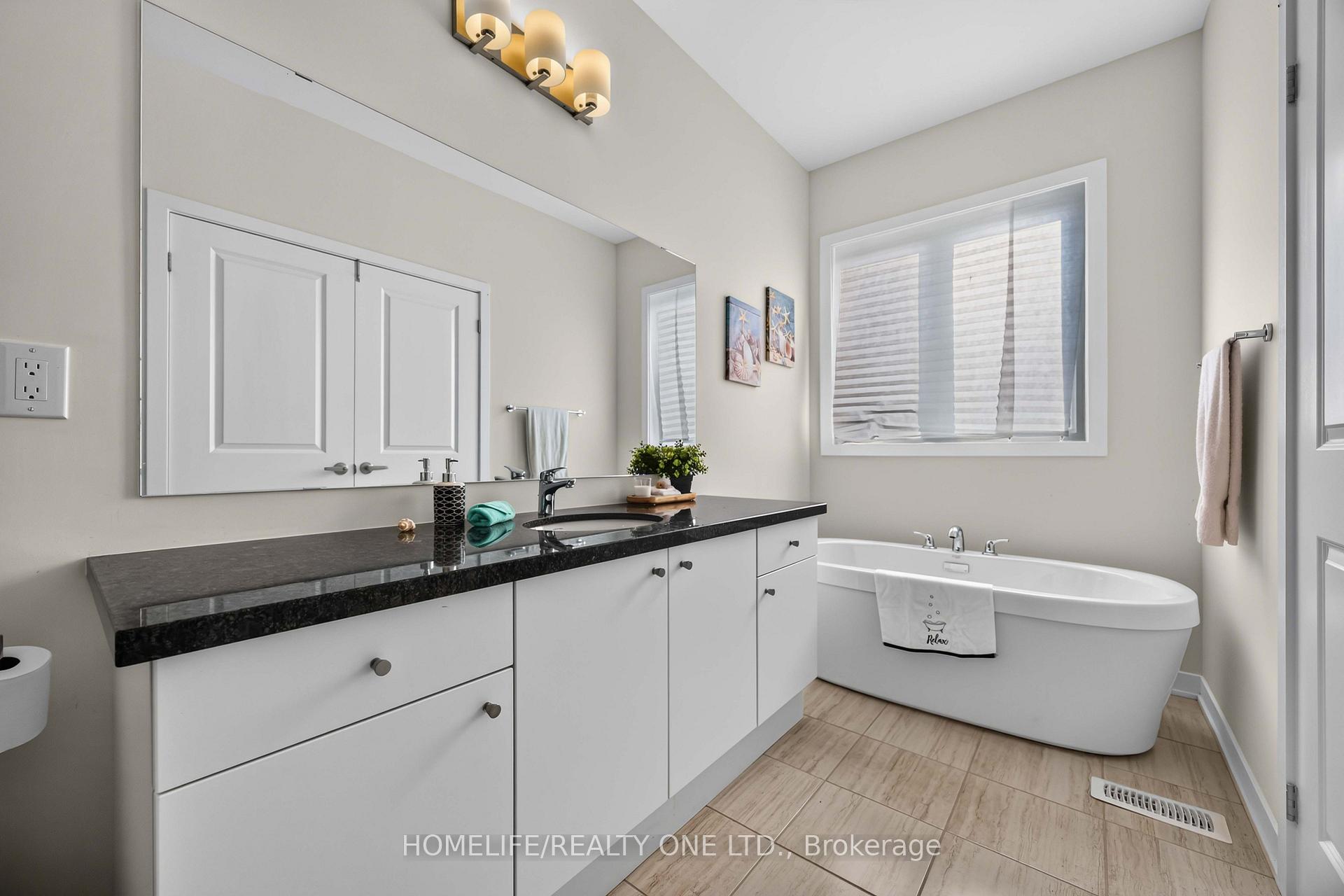 Photo 38 of 10 Harvey Bunker Crescent, Markham, Angus Glen — HOMEH