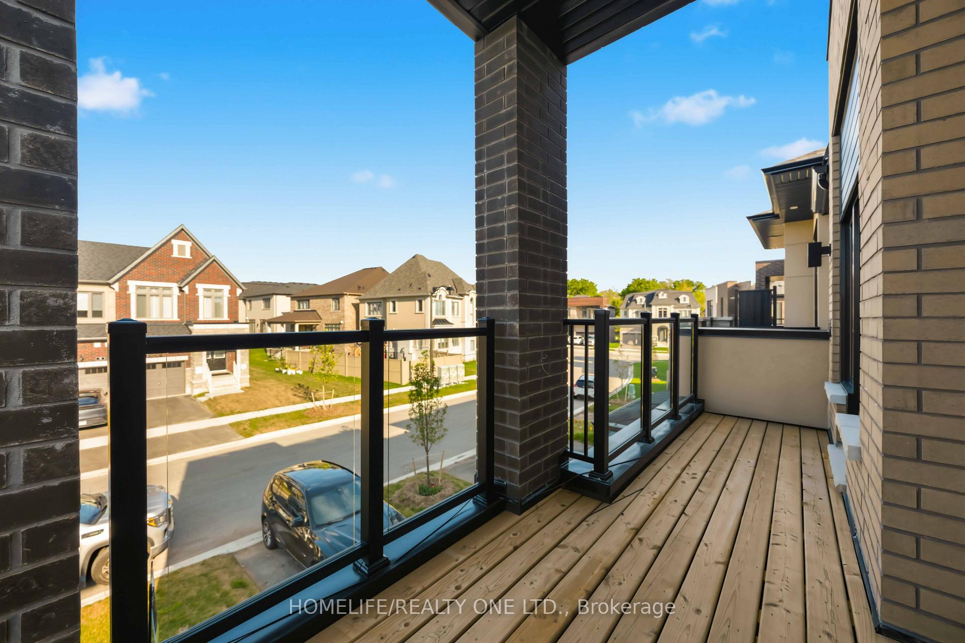 Photo 45 of 10 Harvey Bunker Crescent, Markham, Angus Glen — HOMEH