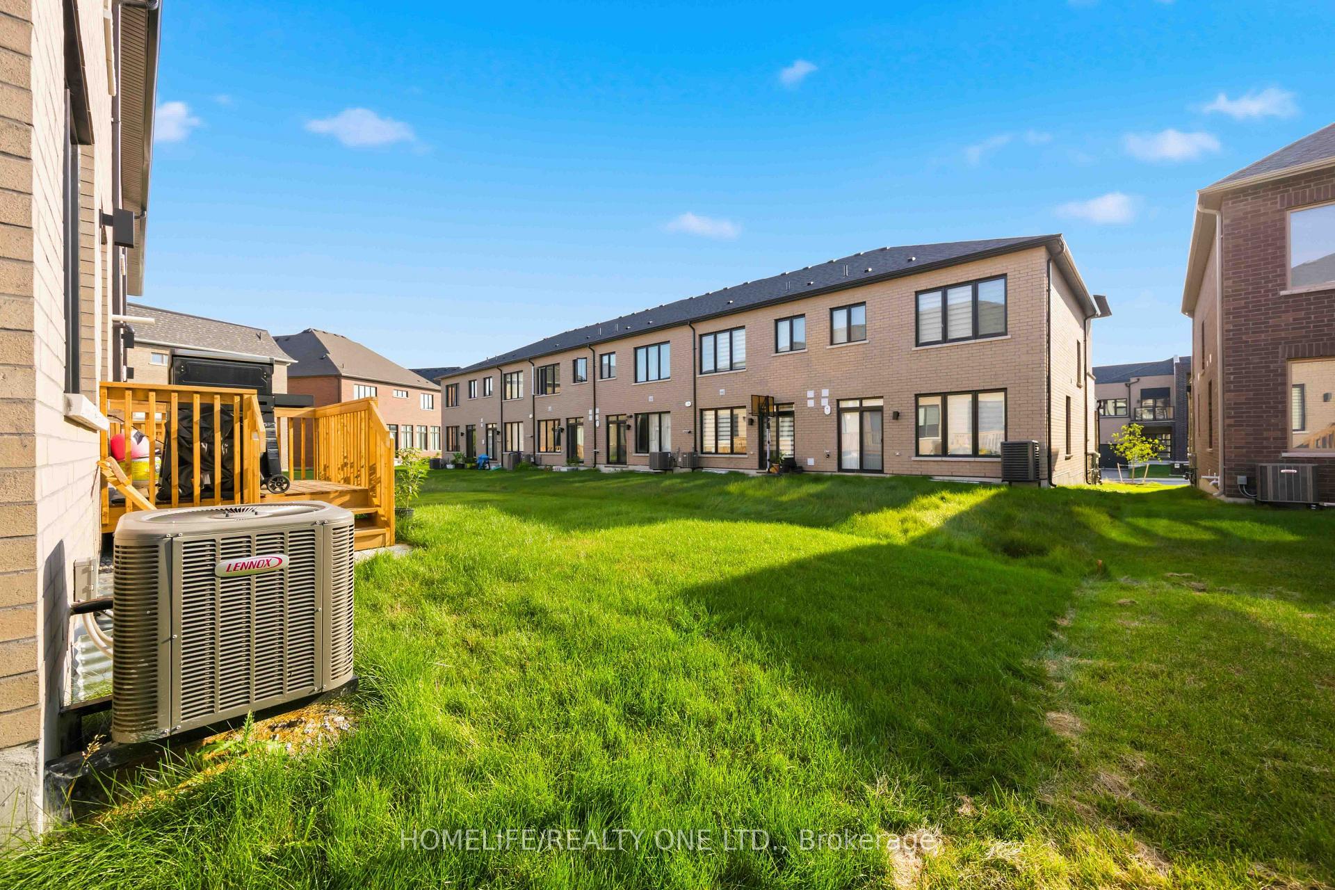 Photo 46 of 10 Harvey Bunker Crescent, Markham, Angus Glen — HOMEH