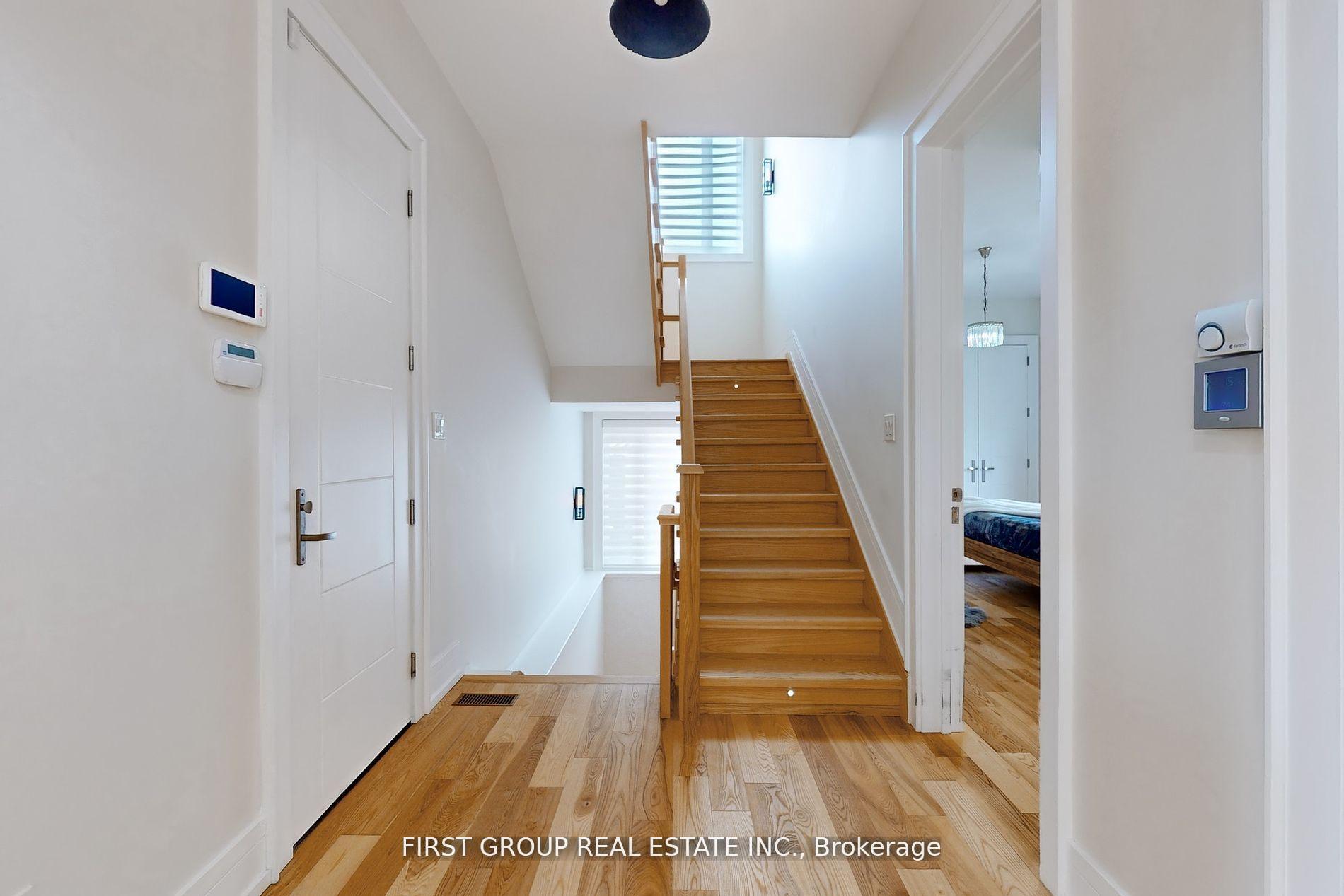 Photo 14 of 858 Strouds Lane, Pickering, Dunbarton — HOMEH