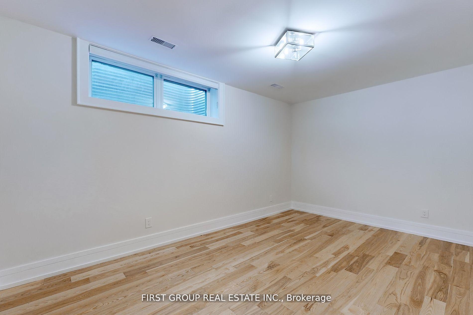 Photo 27 of 858 Strouds Lane, Pickering, Dunbarton — HOMEH