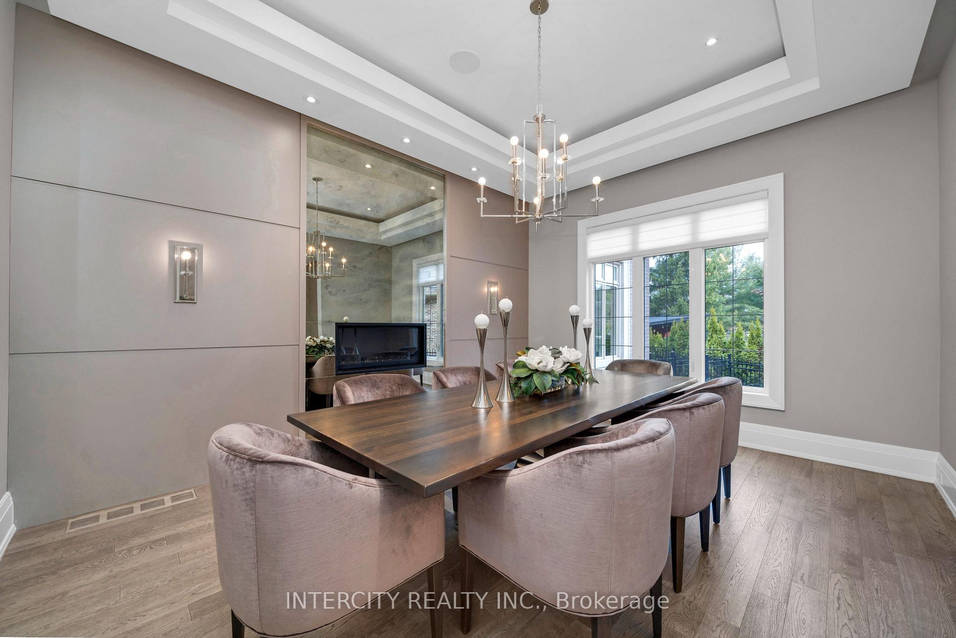 Photo 6 of 34 Rosebud Court, Vaughan, Kleinburg — HOMEH