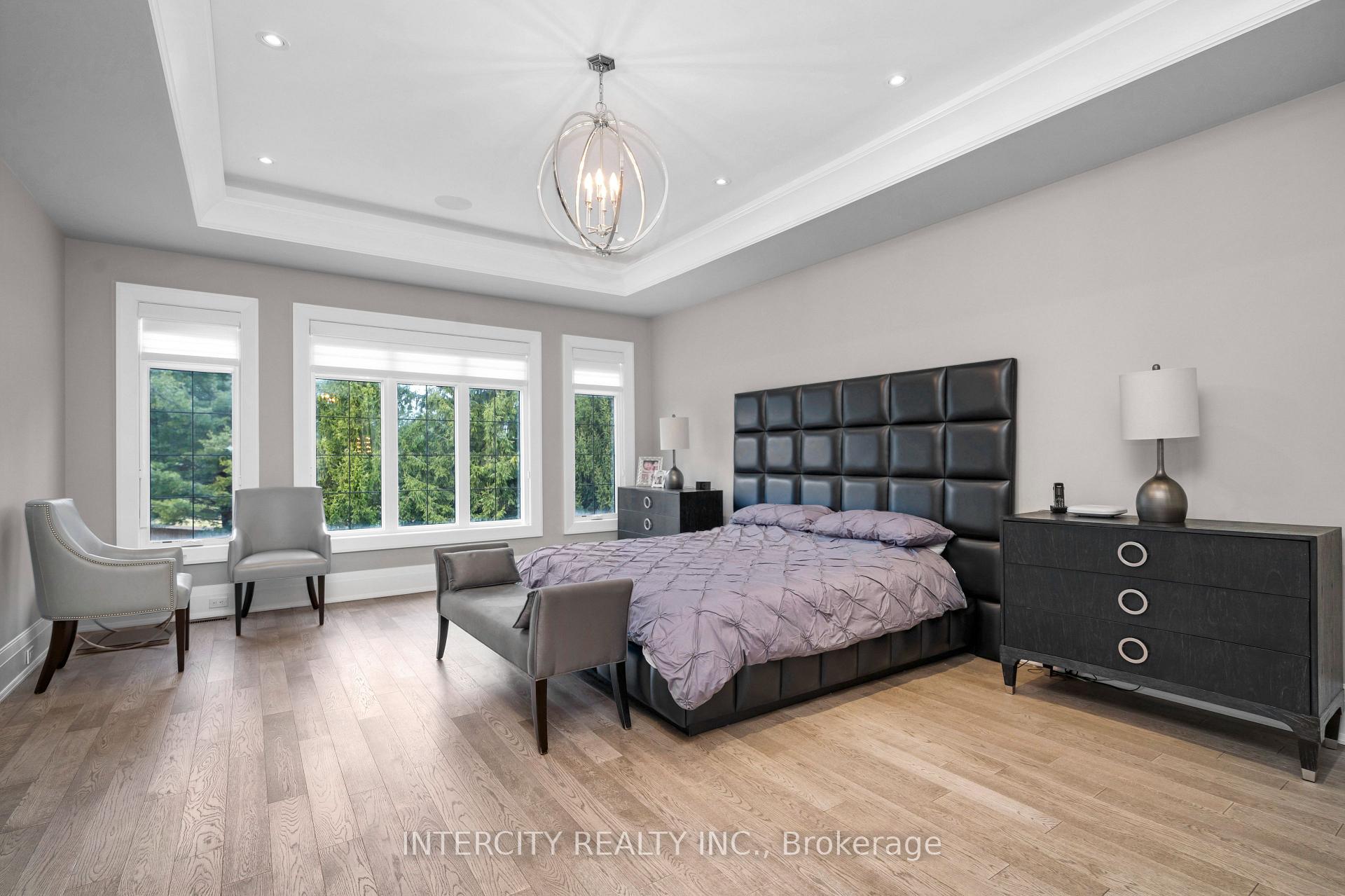 Photo 17 of 34 Rosebud Court, Vaughan, Kleinburg — HOMEH