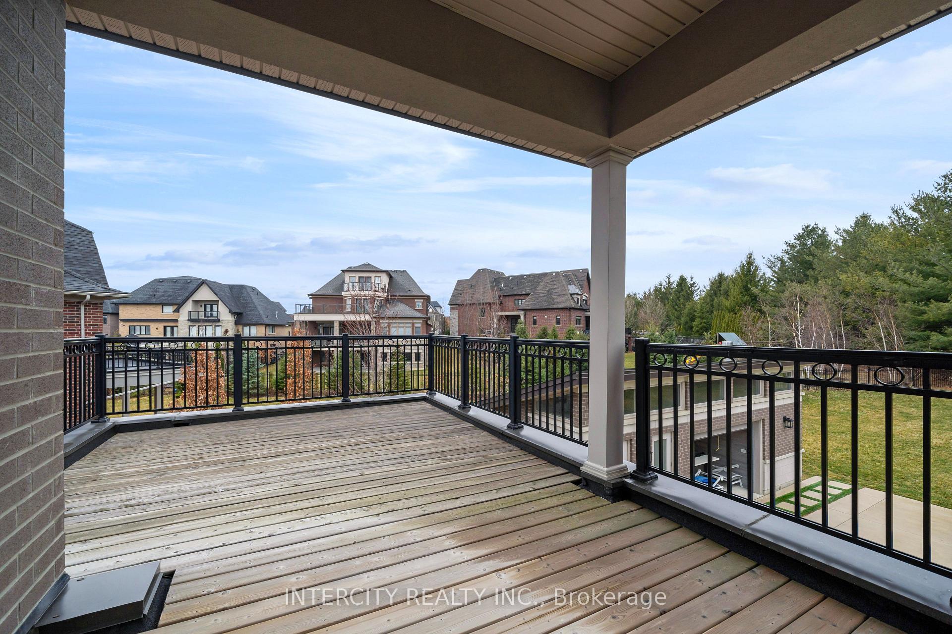 Photo 20 of 34 Rosebud Court, Vaughan, Kleinburg — HOMEH