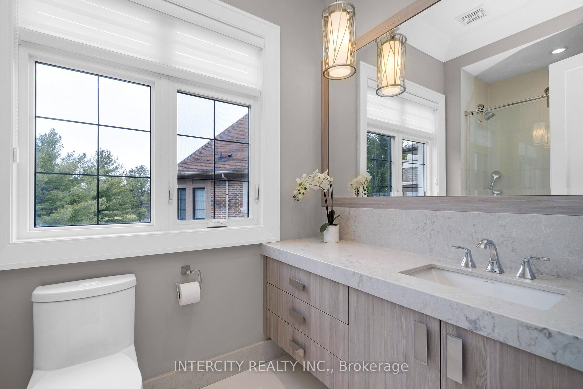 Photo 28 of 34 Rosebud Court, Vaughan, Kleinburg — HOMEH
